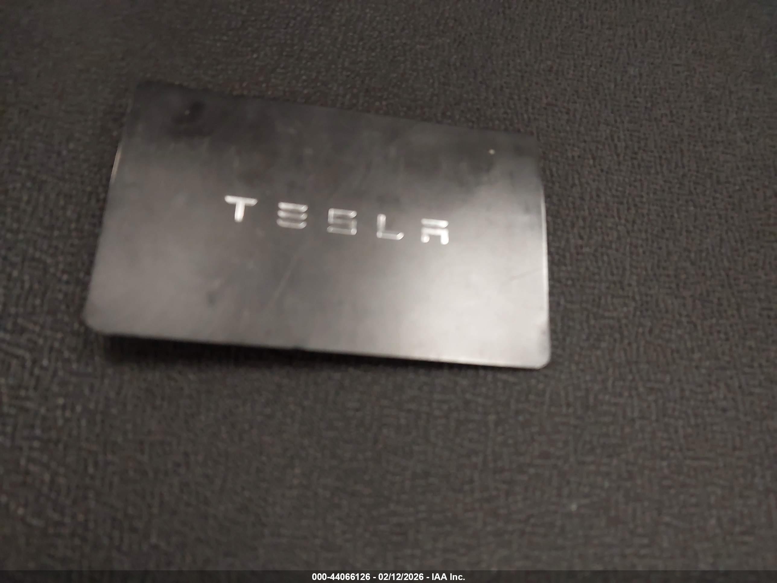 TESLA MODEL image 11