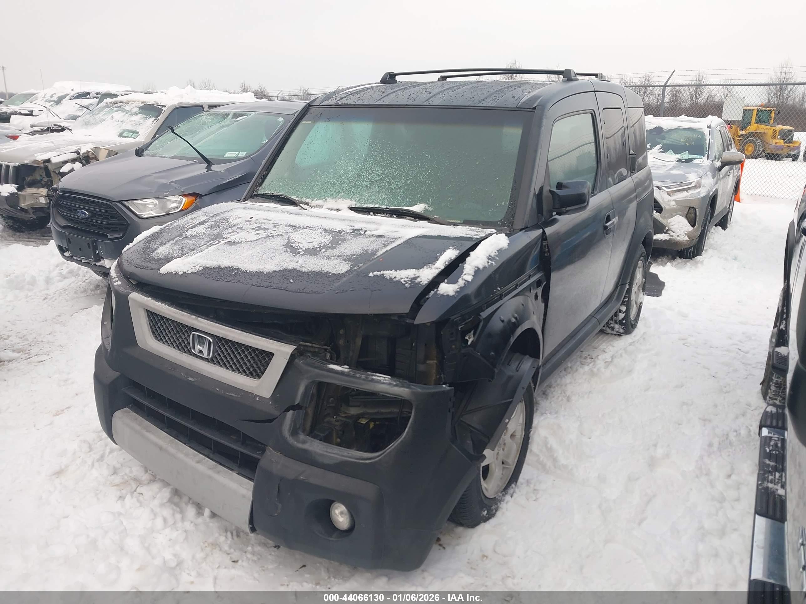 HONDA ELEMENT image 2