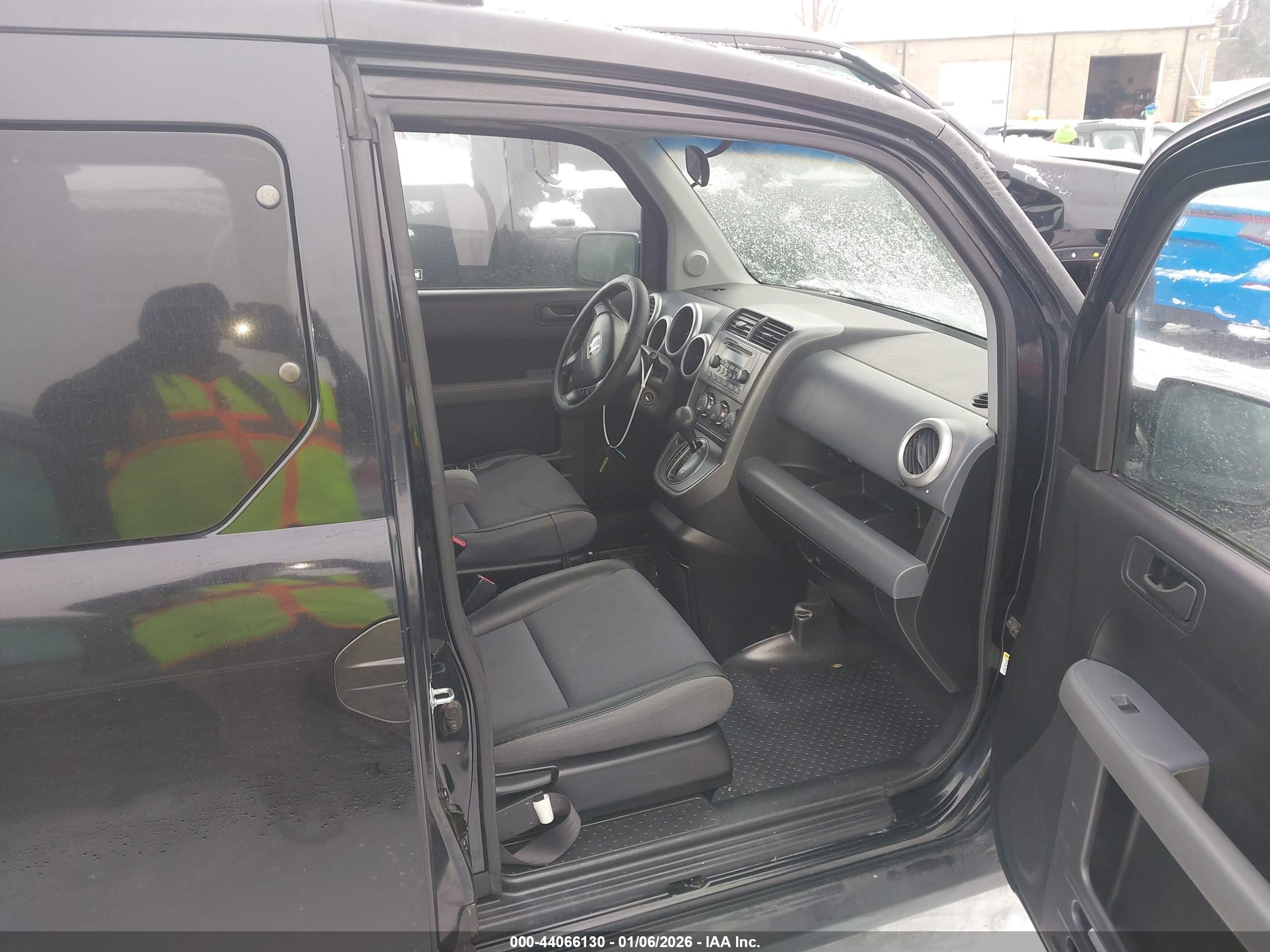 HONDA ELEMENT image 5