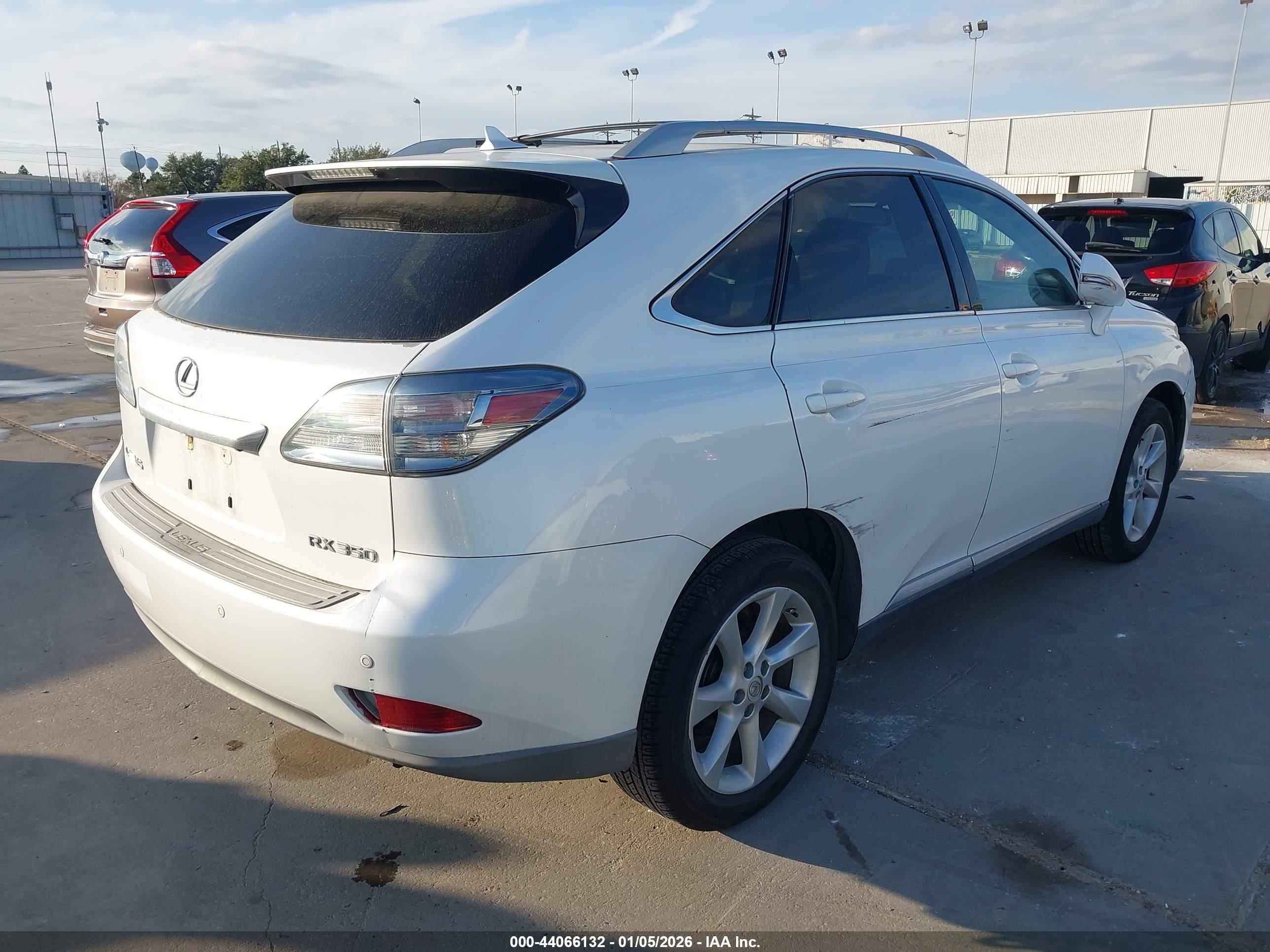 LEXUS RX image 4