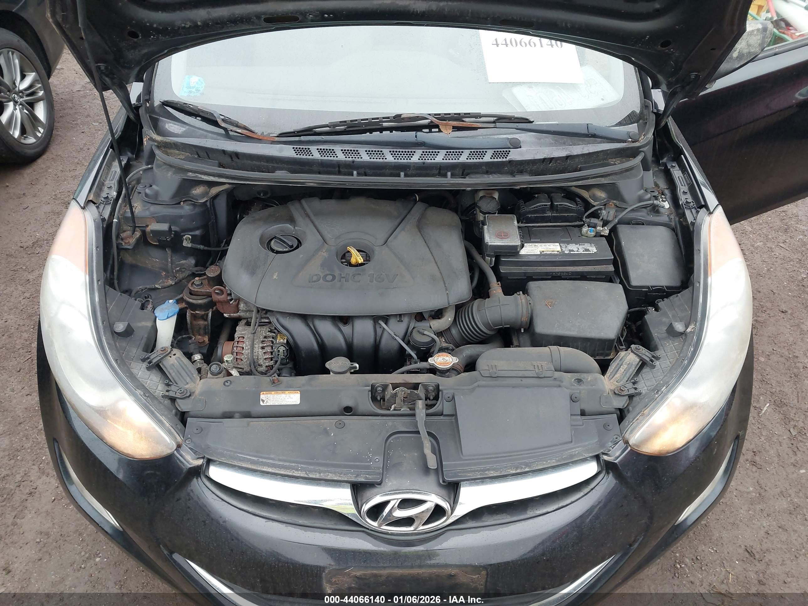 HYUNDAI ELANTRA image 10