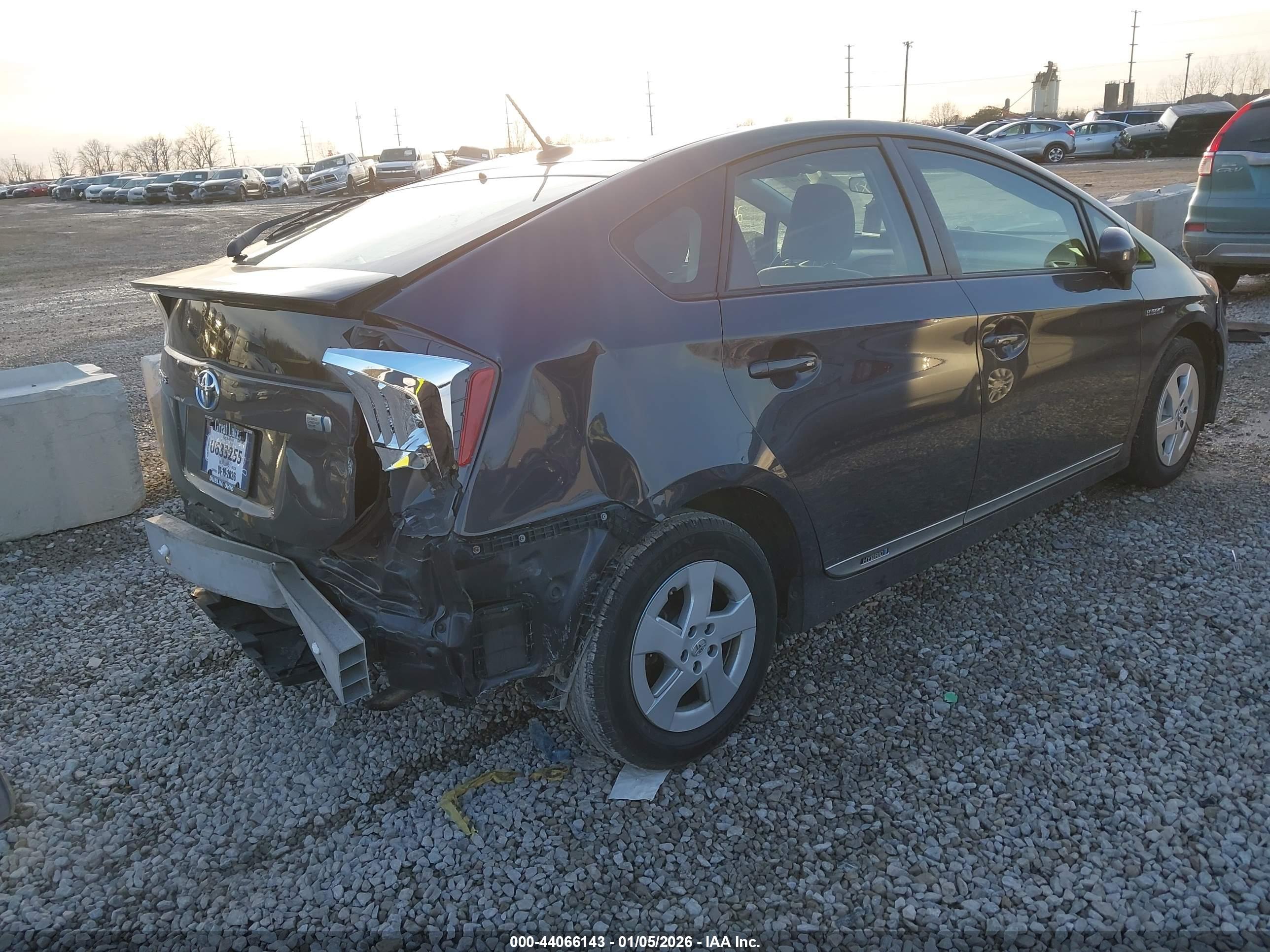 TOYOTA PRIUS image 4