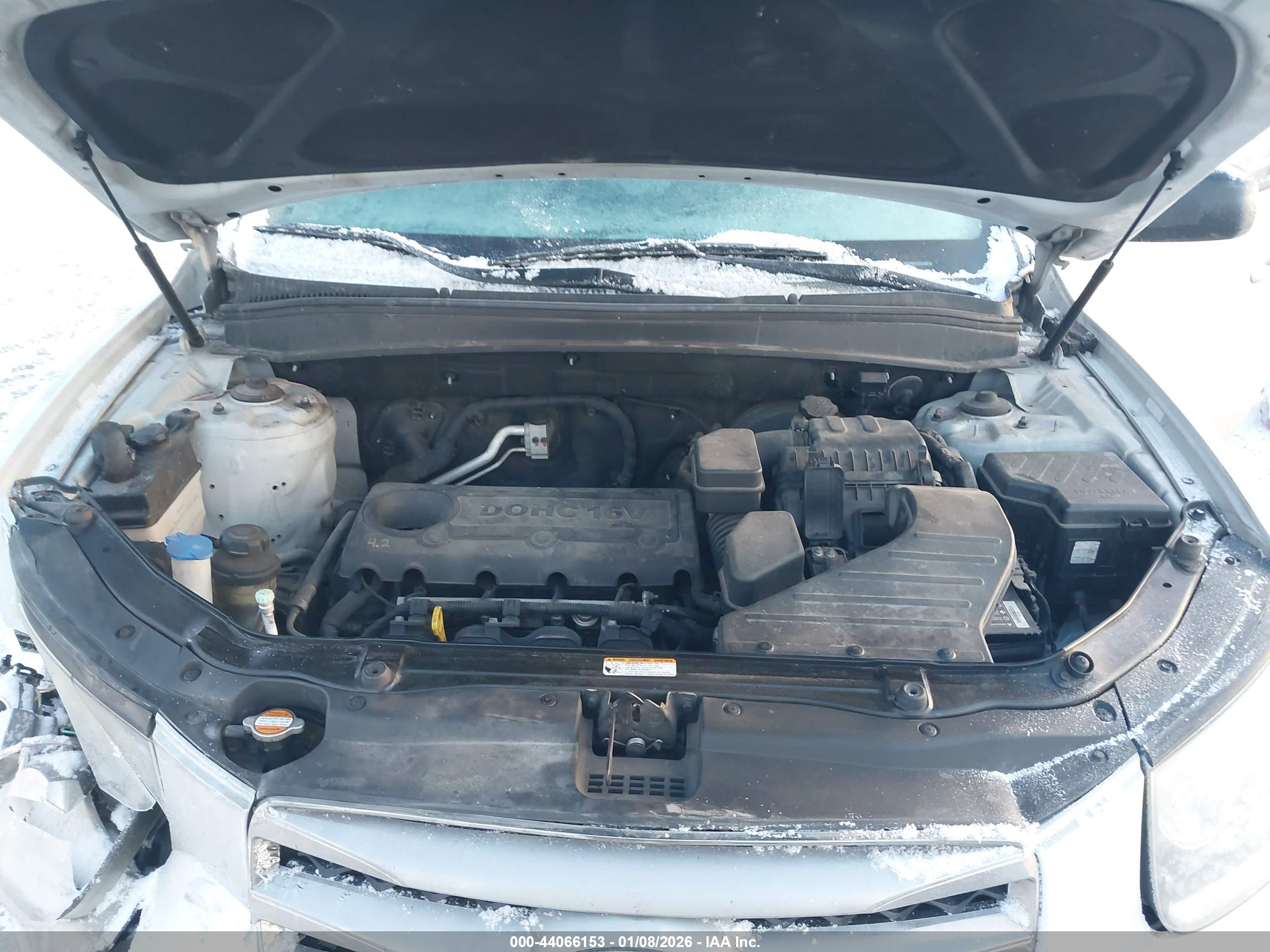HYUNDAI SANTA image 10