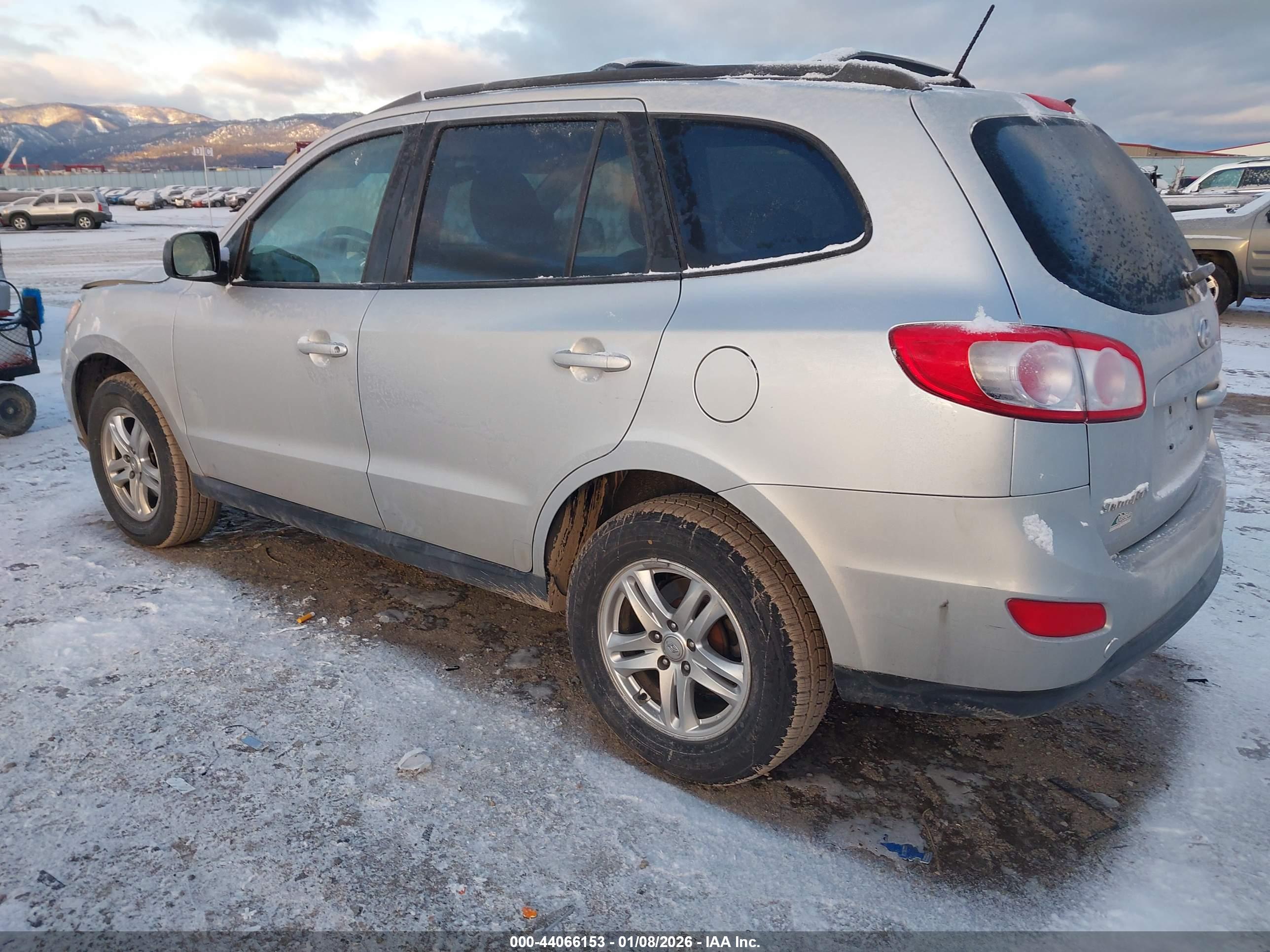 HYUNDAI SANTA image 3