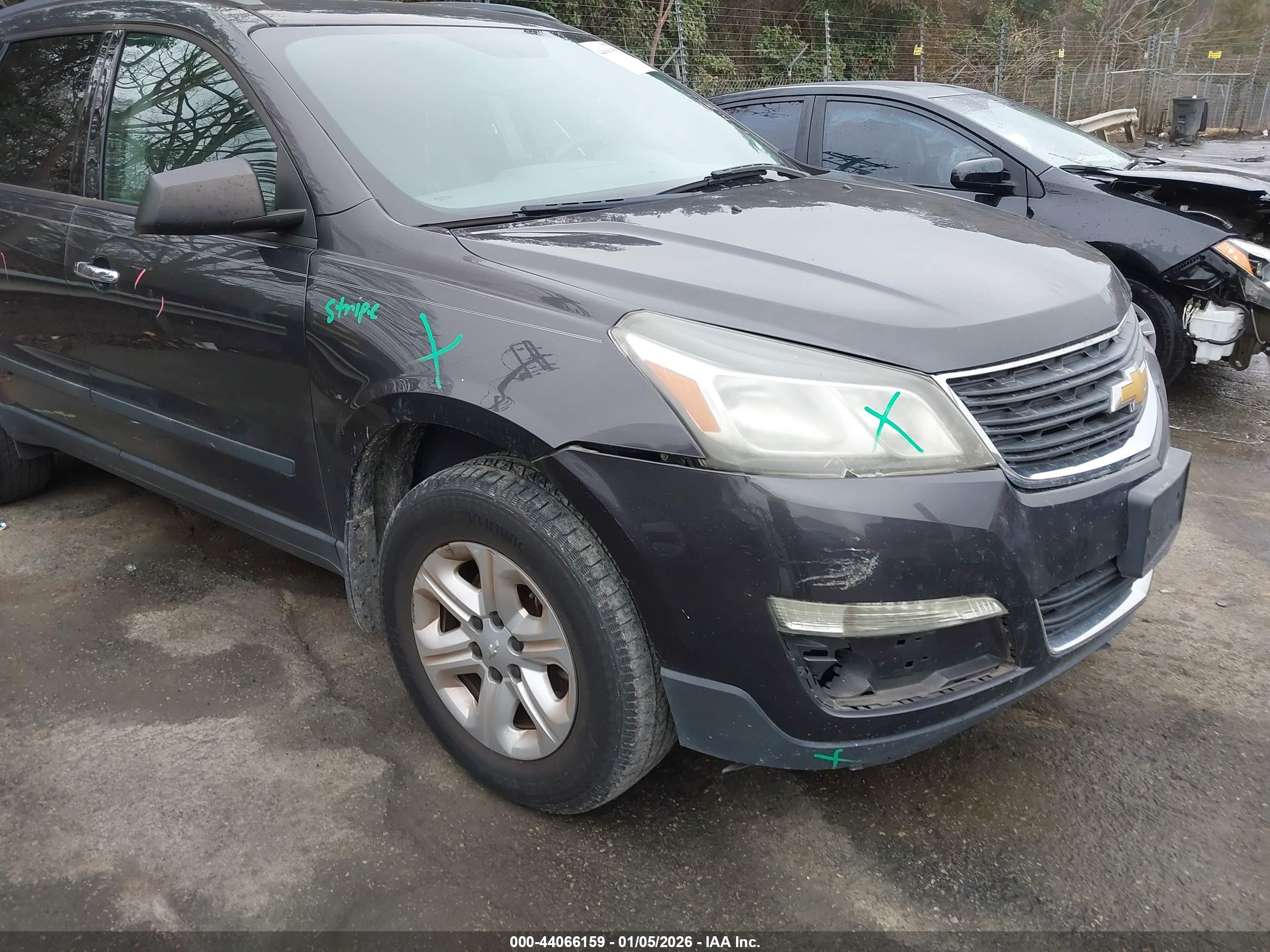 CHEVROLET TRAVERSE image 6