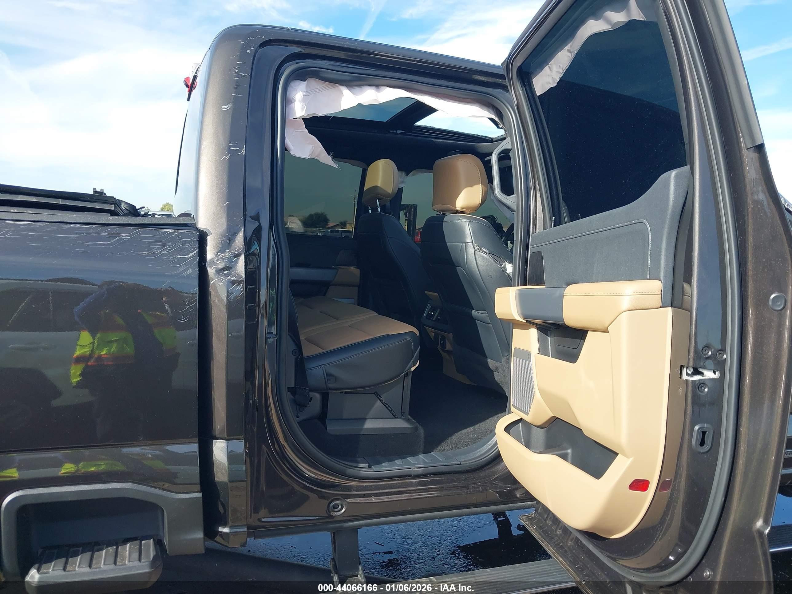 FORD F-250 image 8