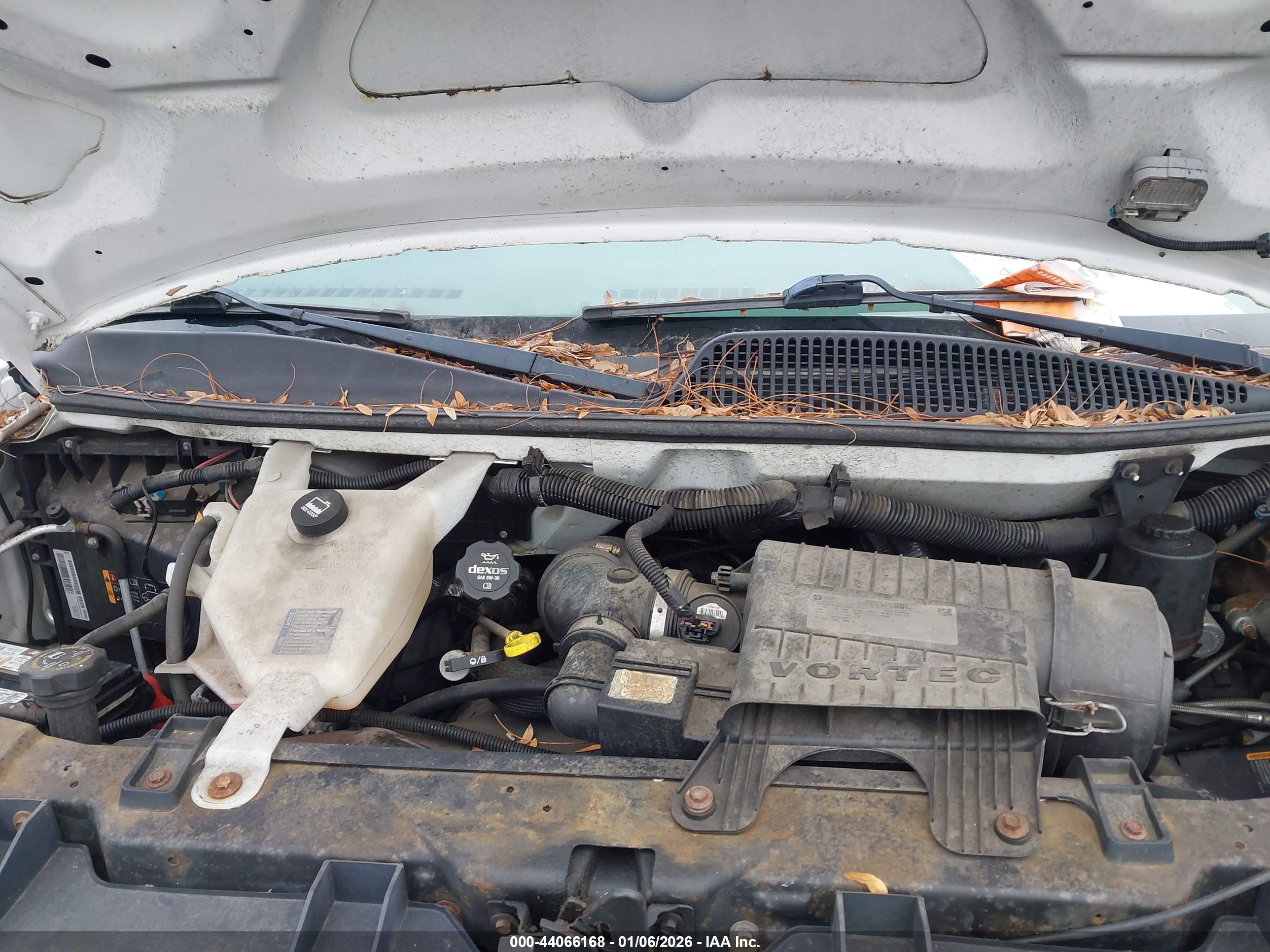 CHEVROLET EXPRESS image 10