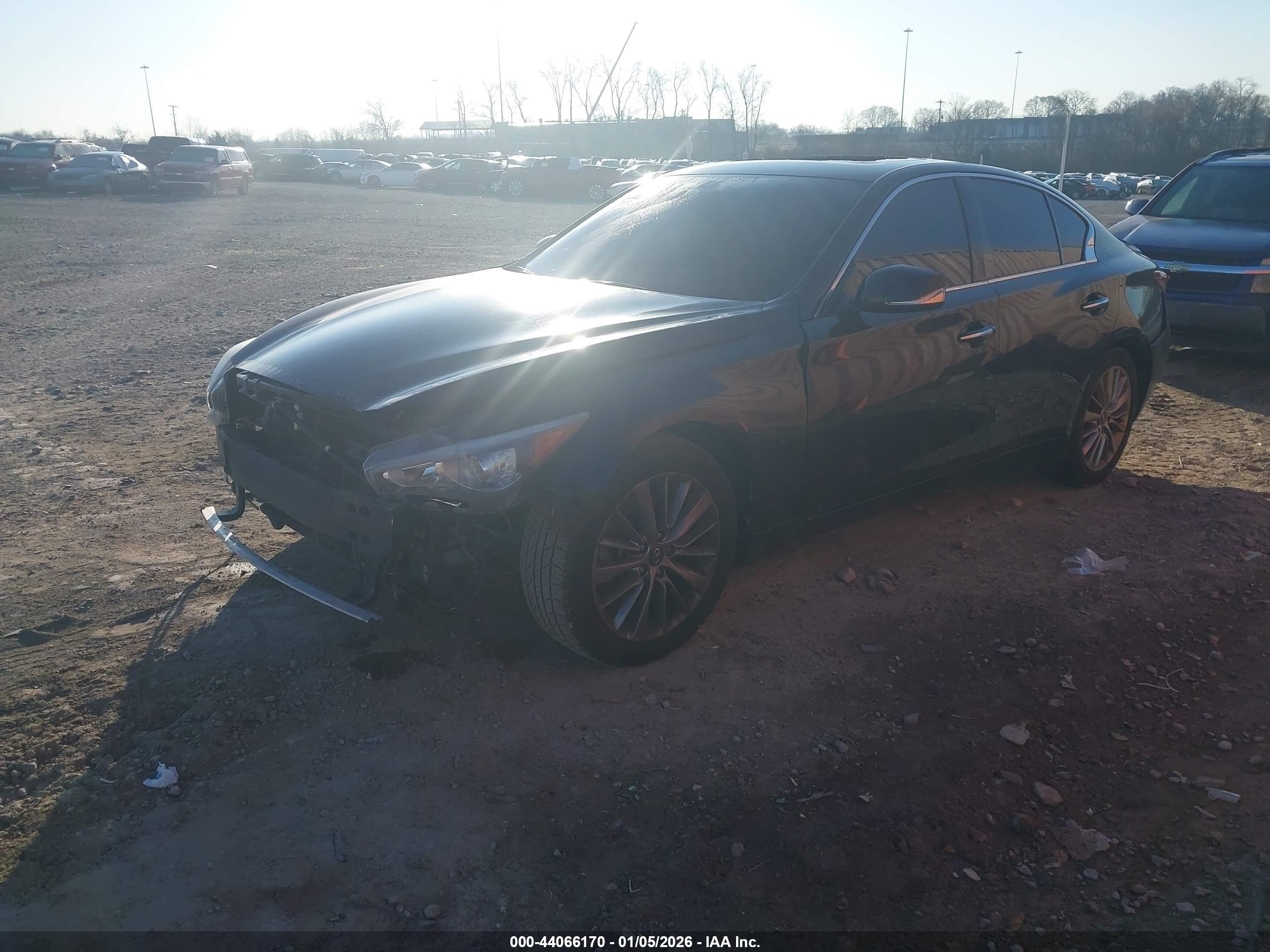 INFINITI Q50 image 2