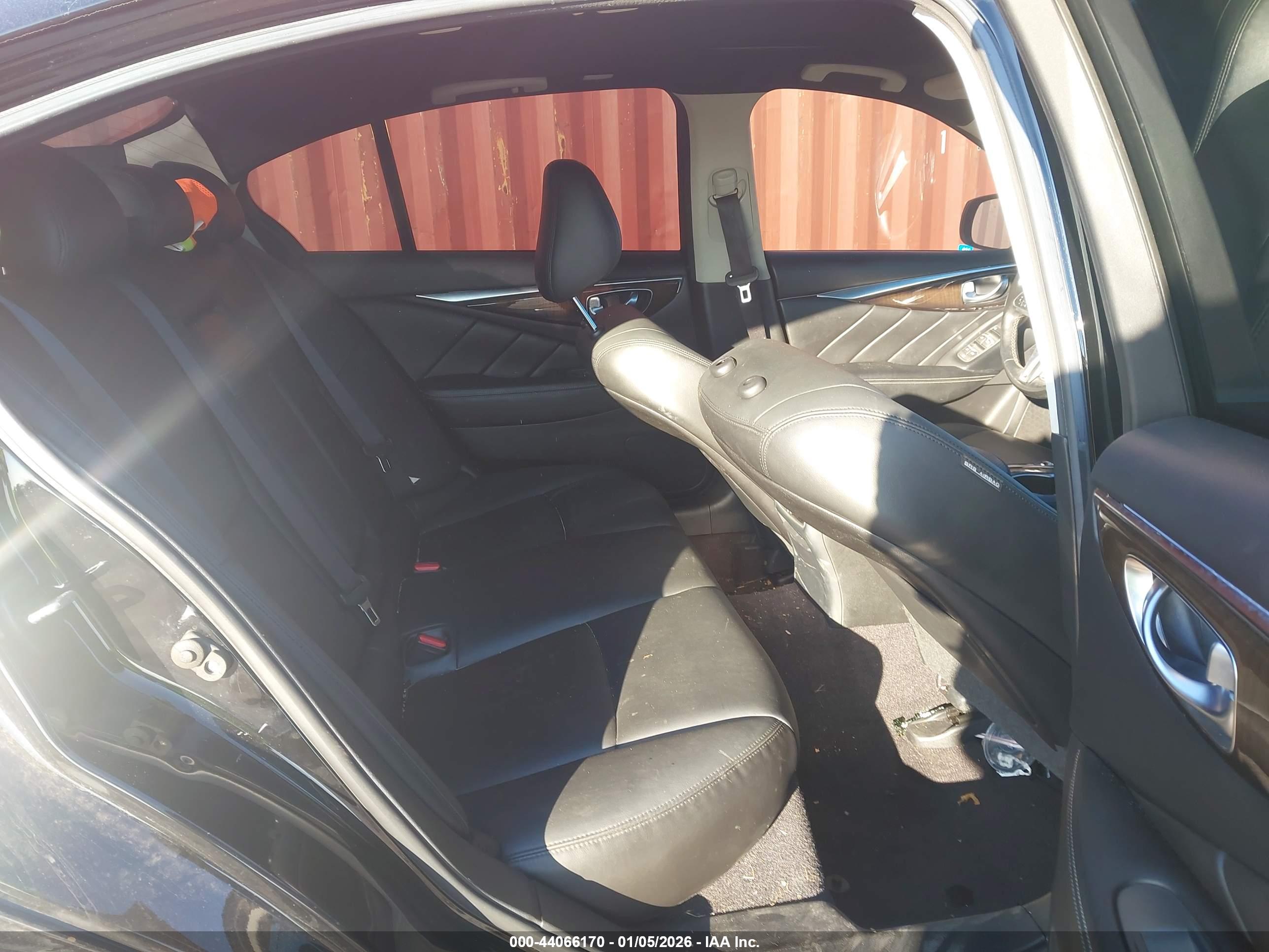 INFINITI Q50 image 8
