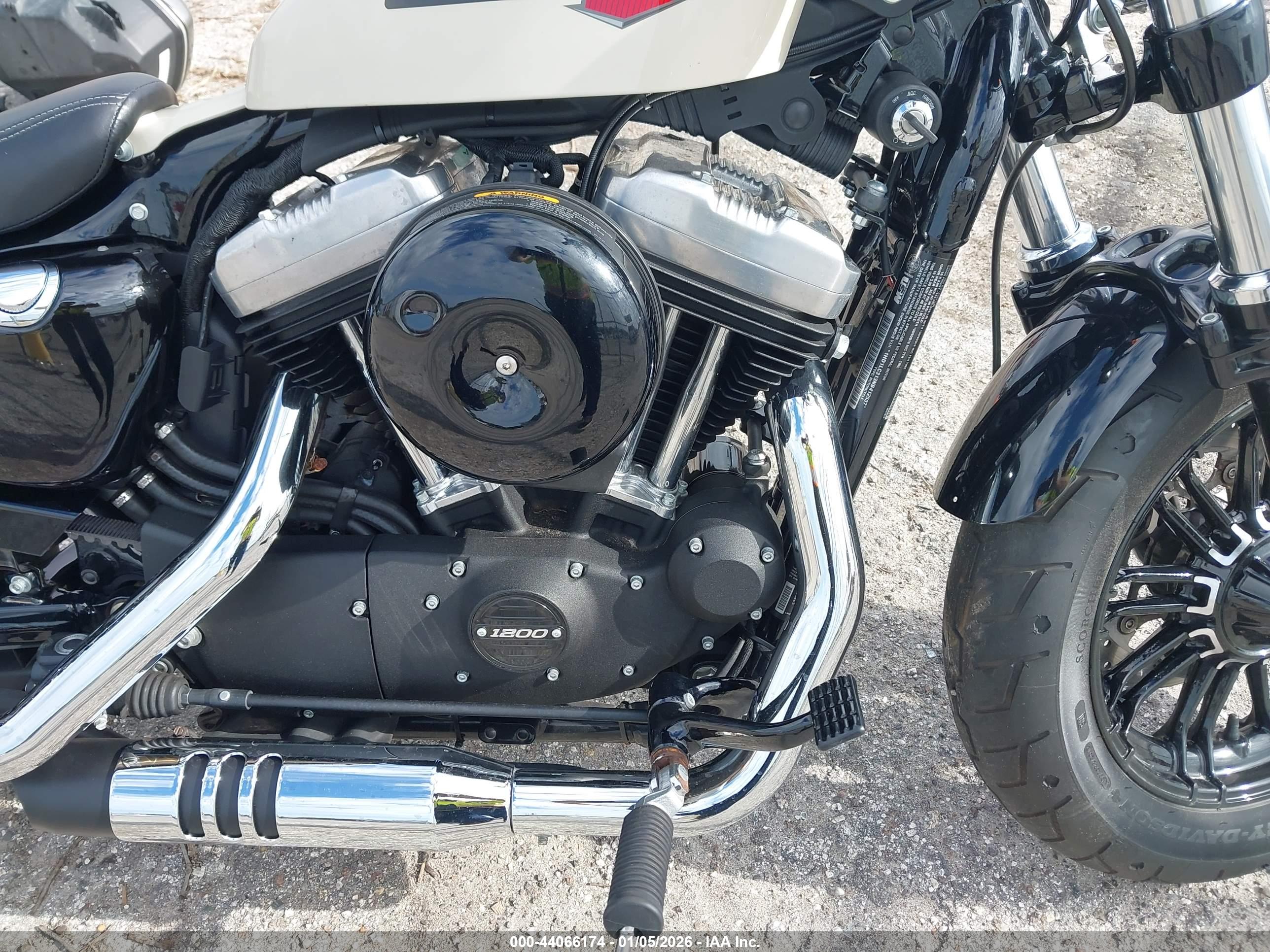 HARLEY-DAVIDSON XL1200 image 8