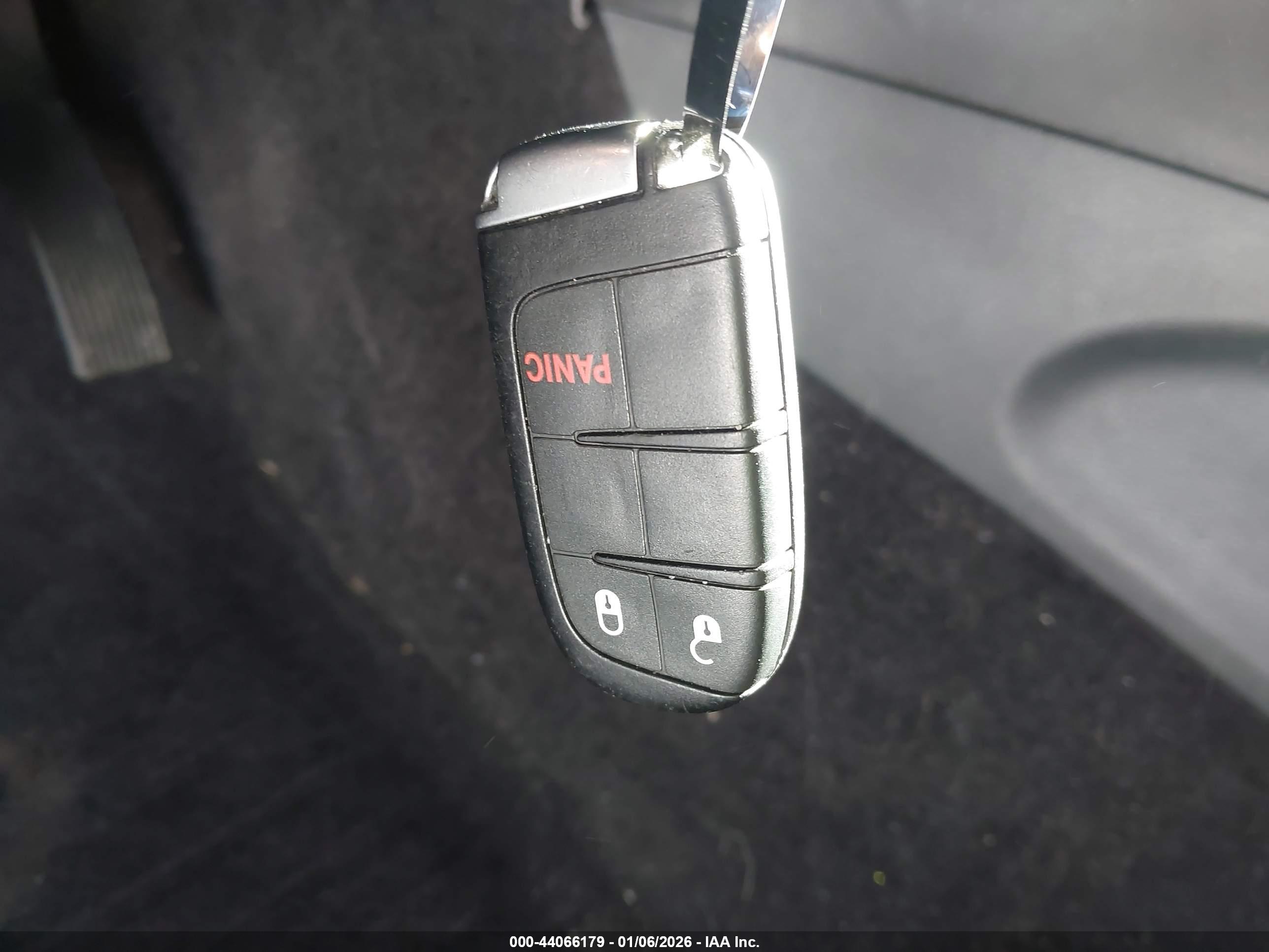 JEEP GRAND image 11