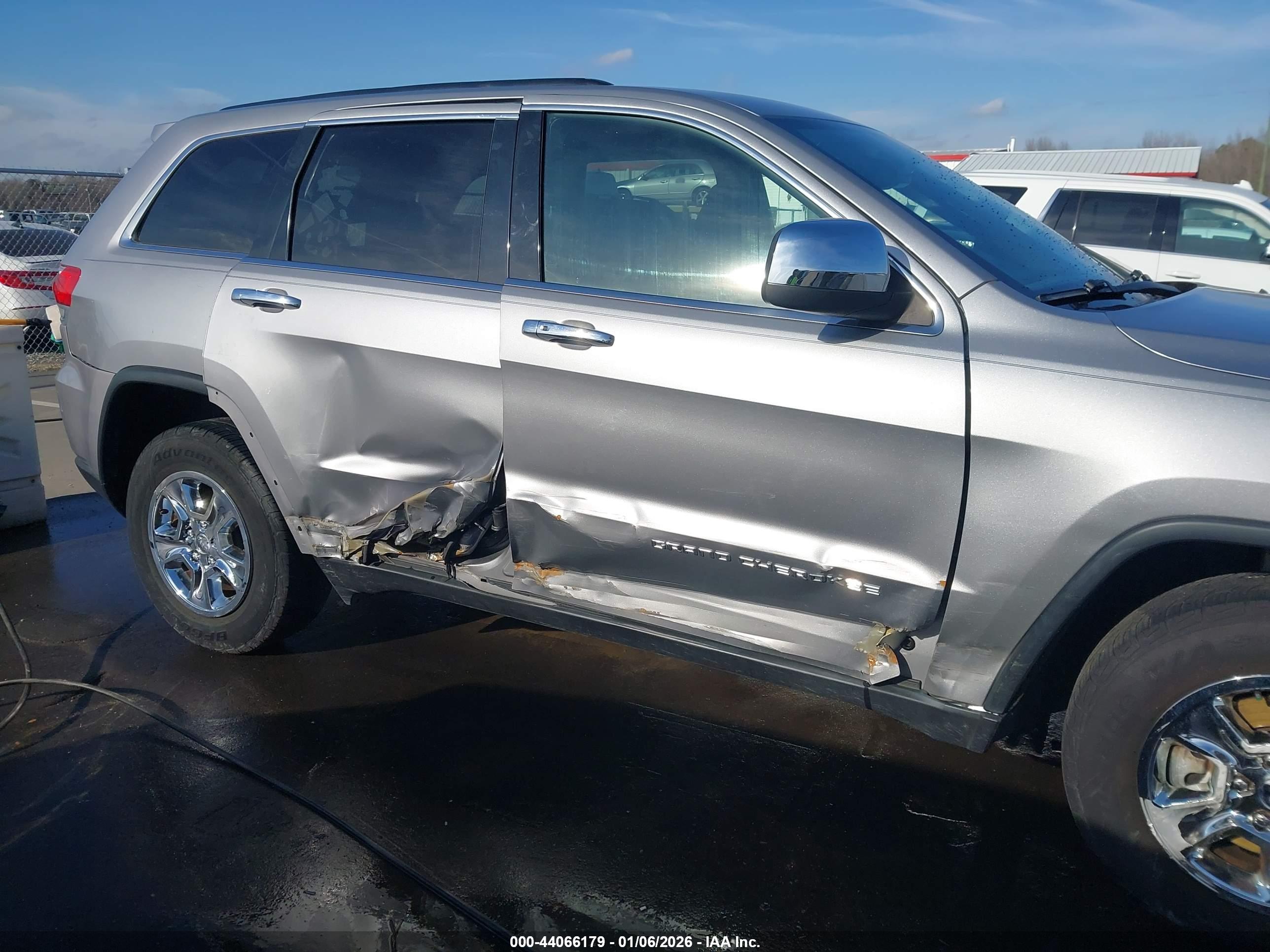 JEEP GRAND image 6