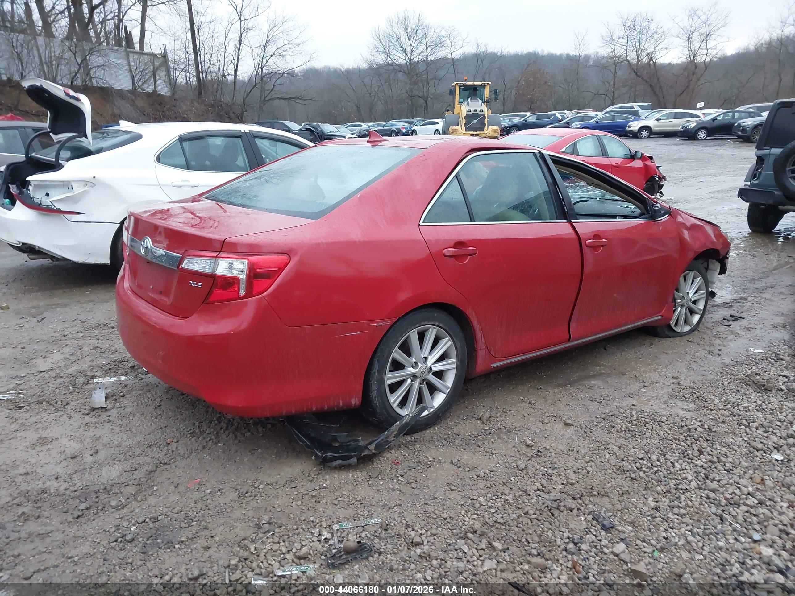 TOYOTA CAMRY image 4