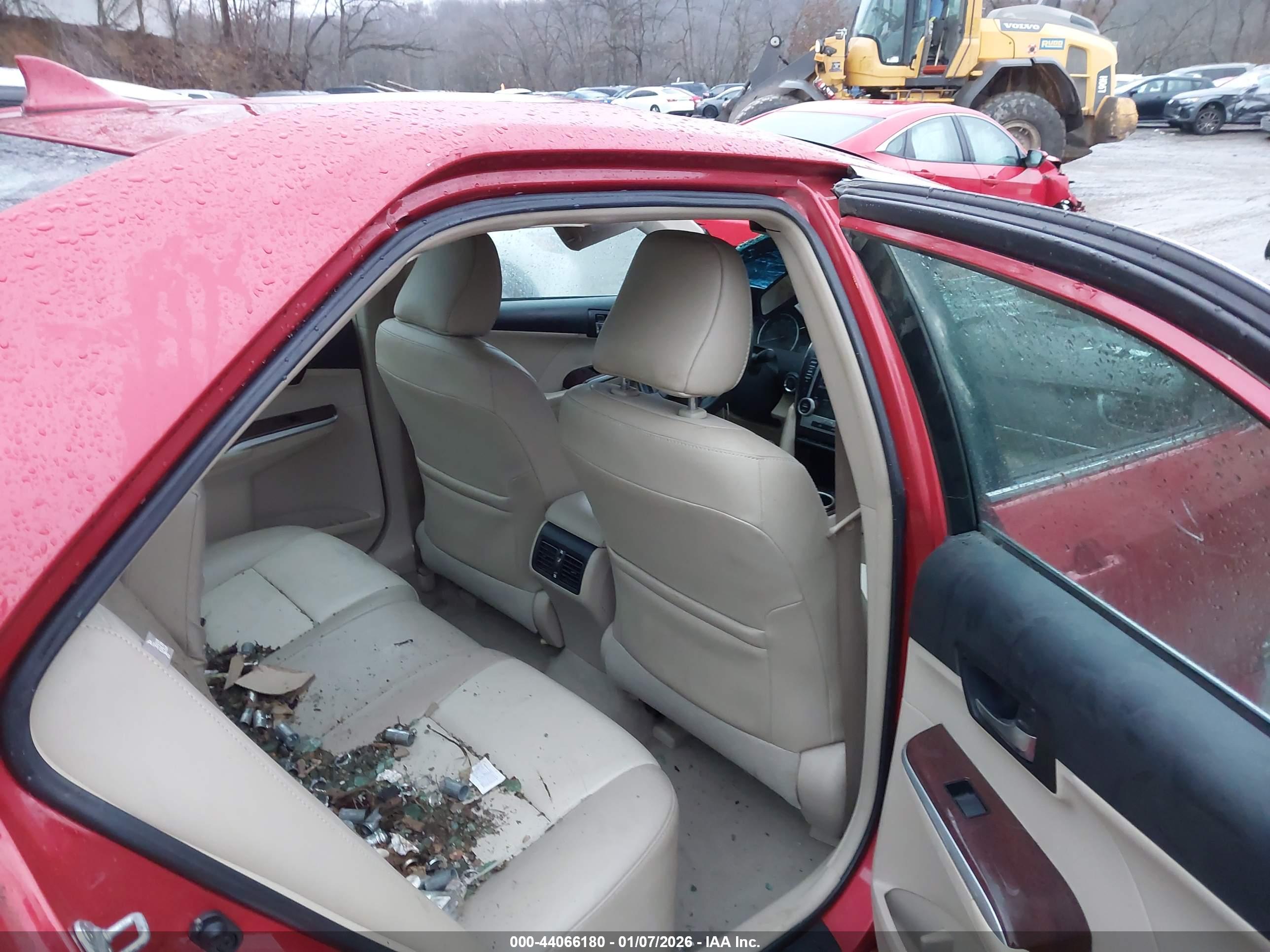 TOYOTA CAMRY image 8