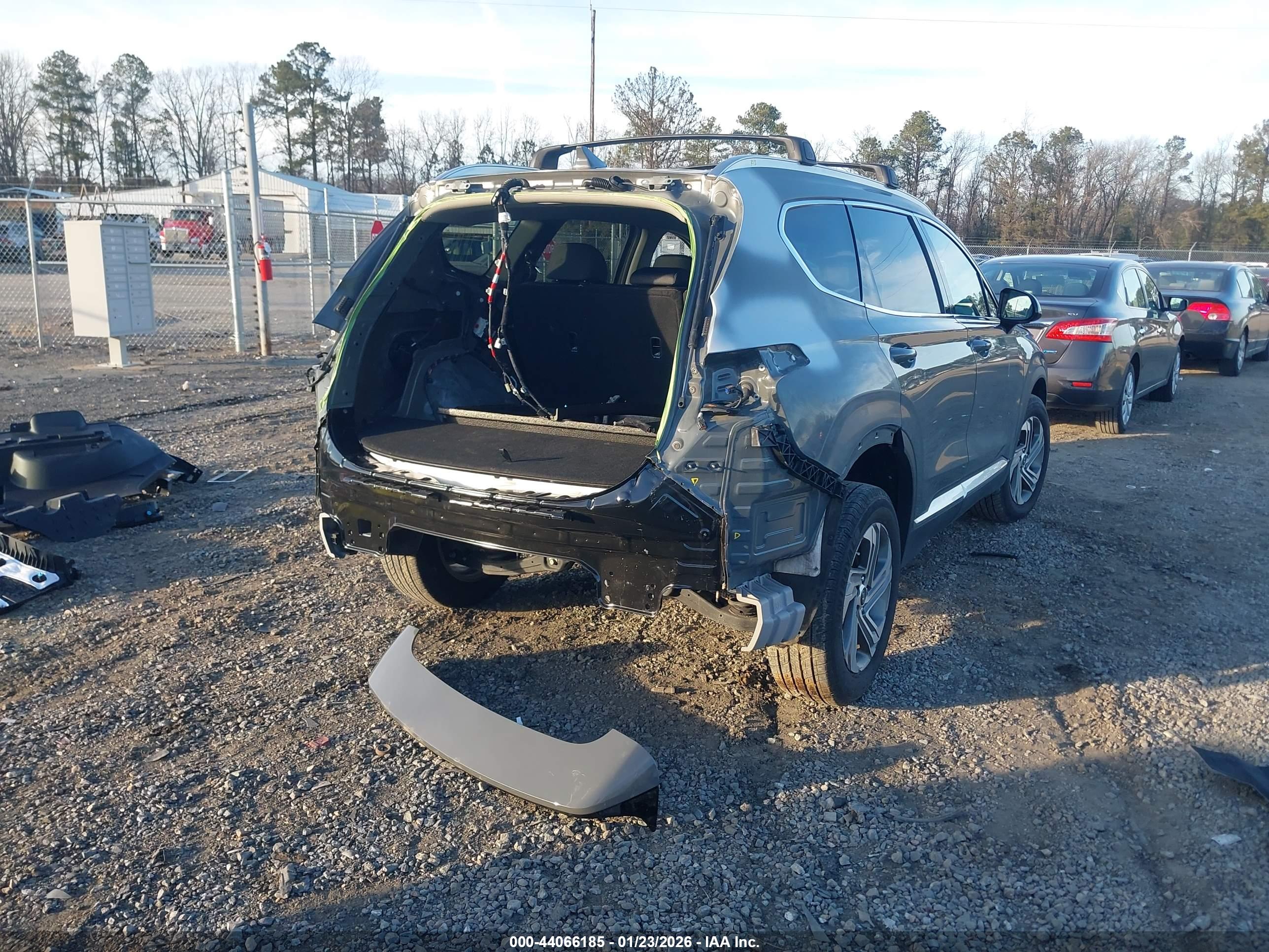 HYUNDAI SANTA image 4