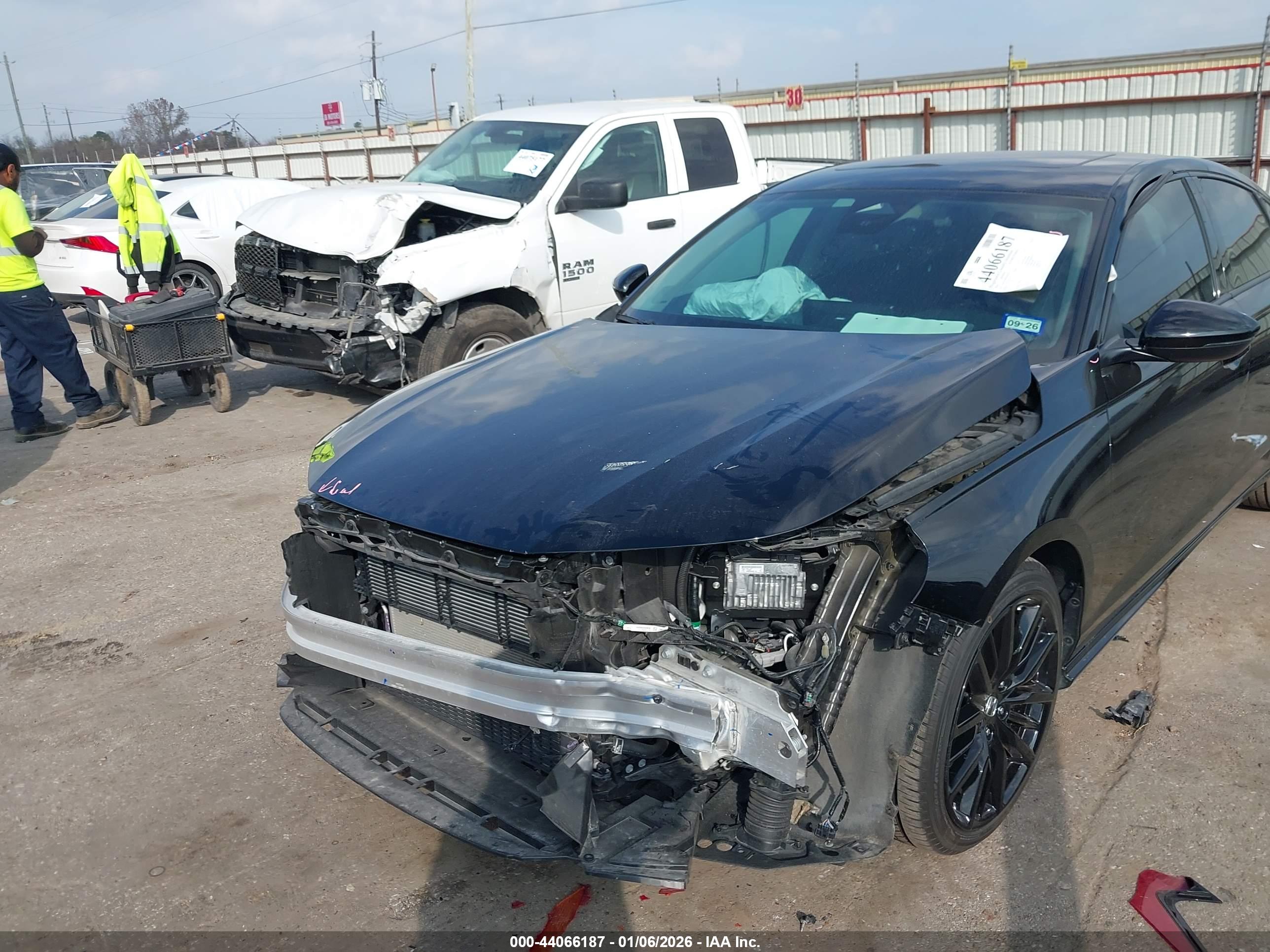 HONDA ACCORD image 6