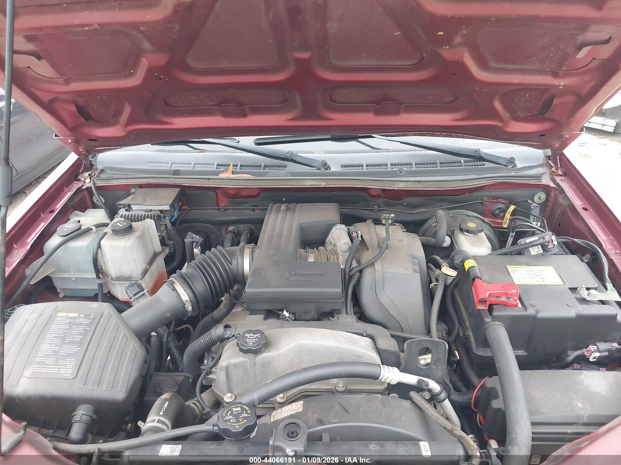 CHEVROLET COLORADO image 10