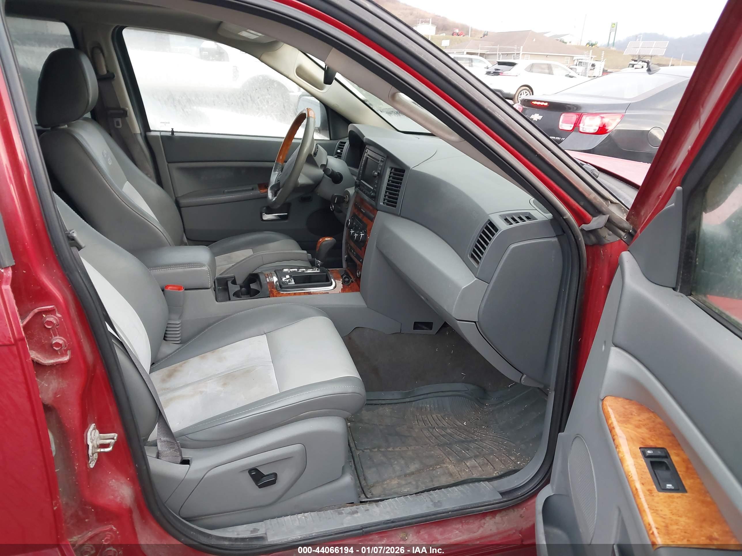 JEEP GRAND image 5