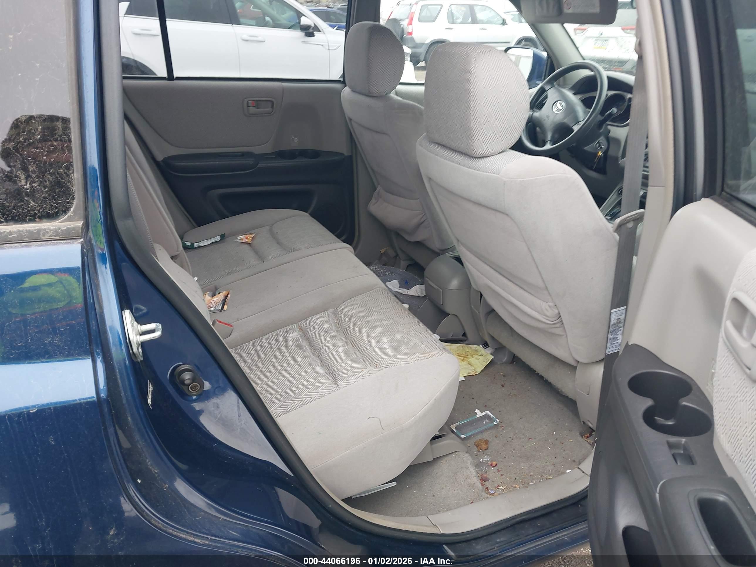 TOYOTA HIGHLANDER image 8