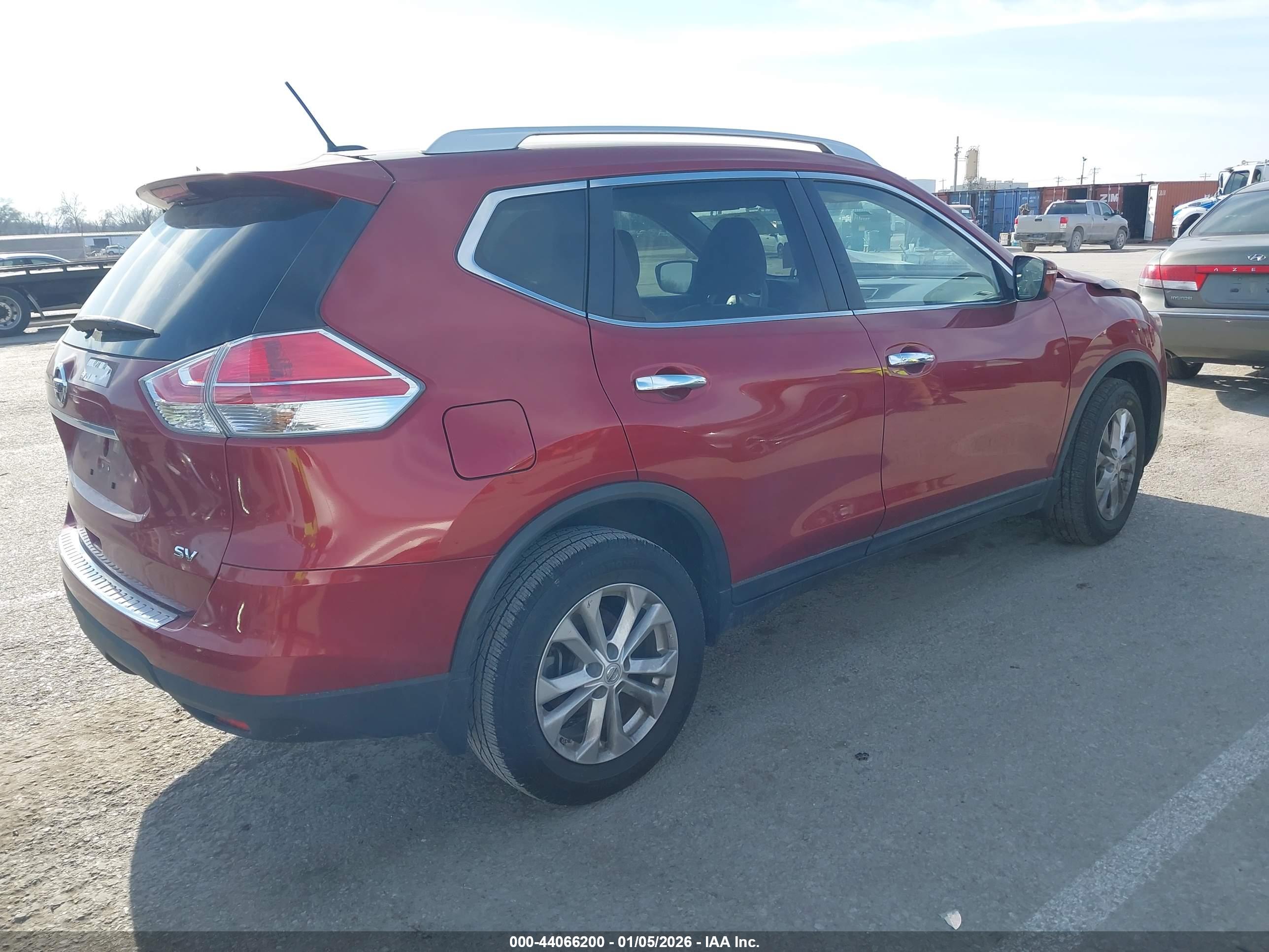 NISSAN ROGUE image 4