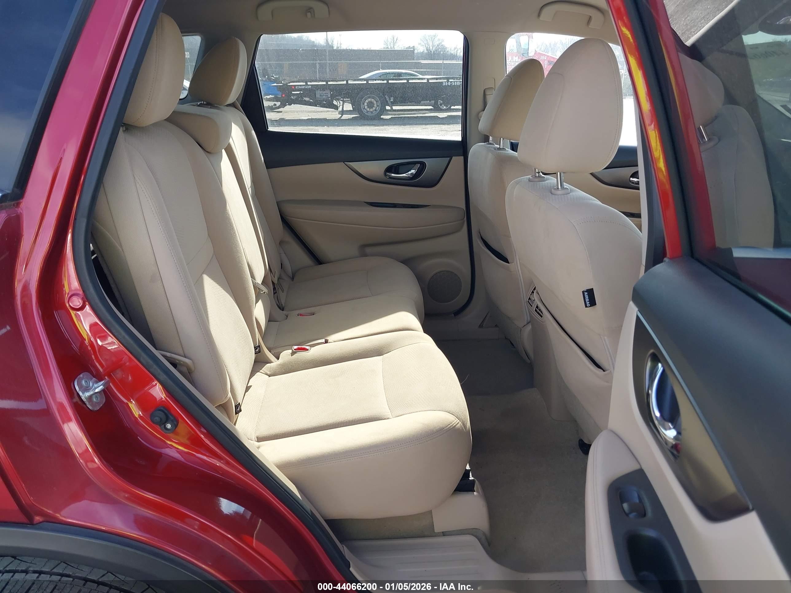 NISSAN ROGUE image 8