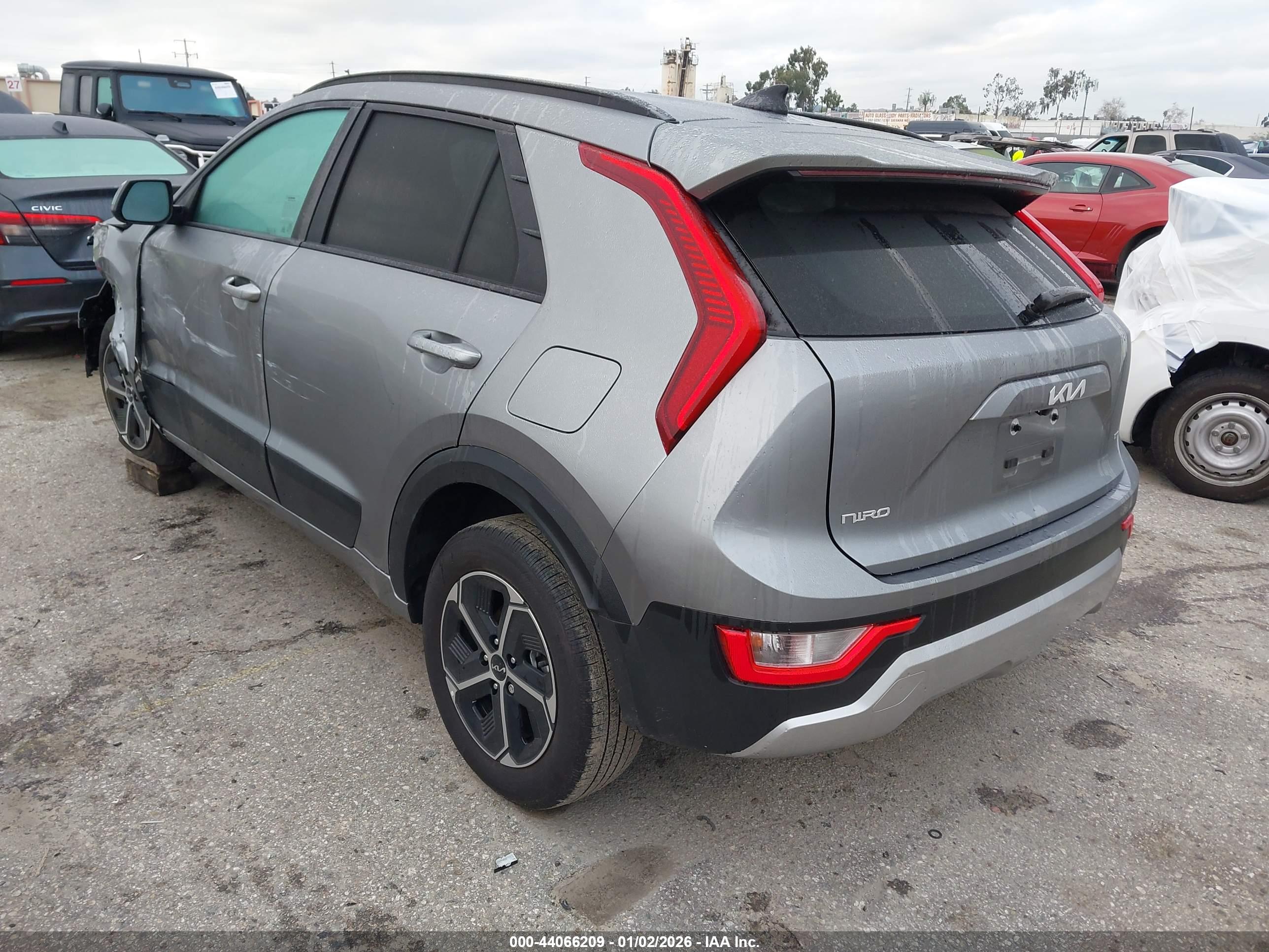 KIA NIRO image 3