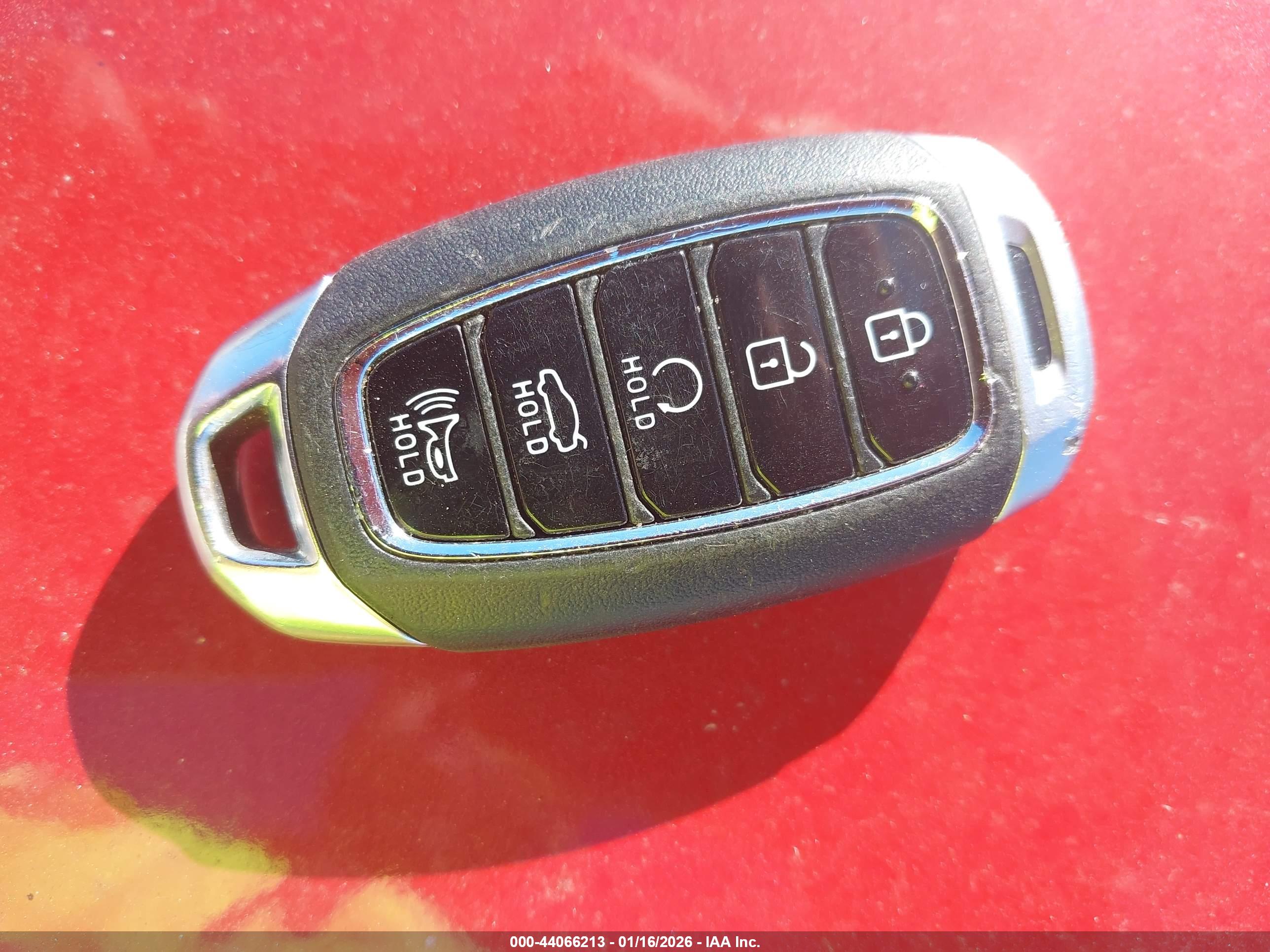 HYUNDAI ELANTRA image 11