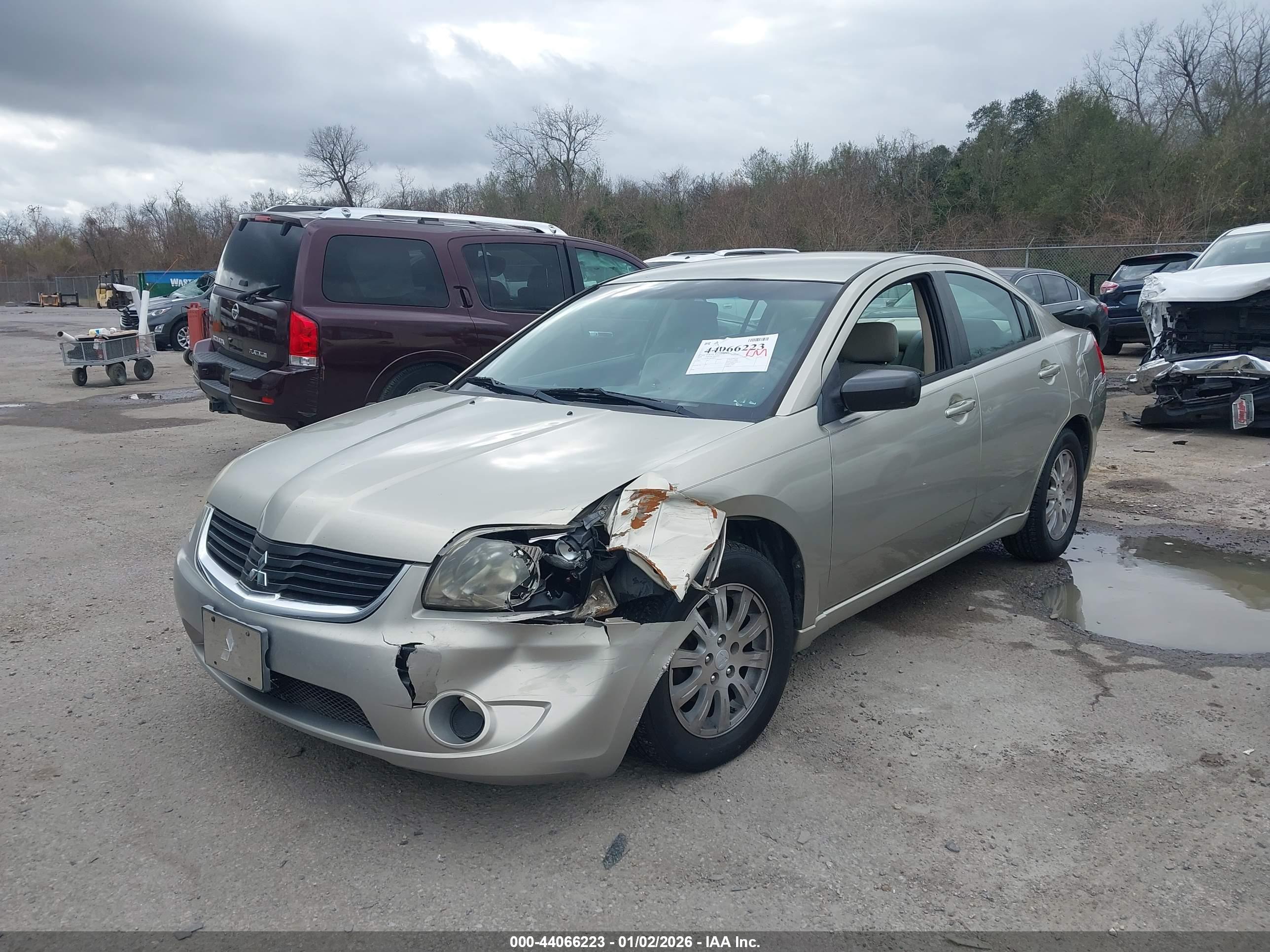 MITSUBISHI GALANT image 2