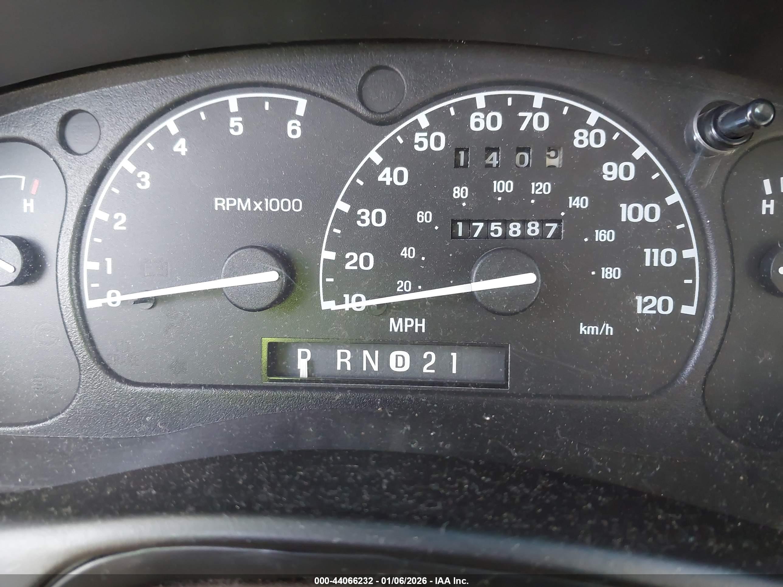 FORD EXPLORER image 7