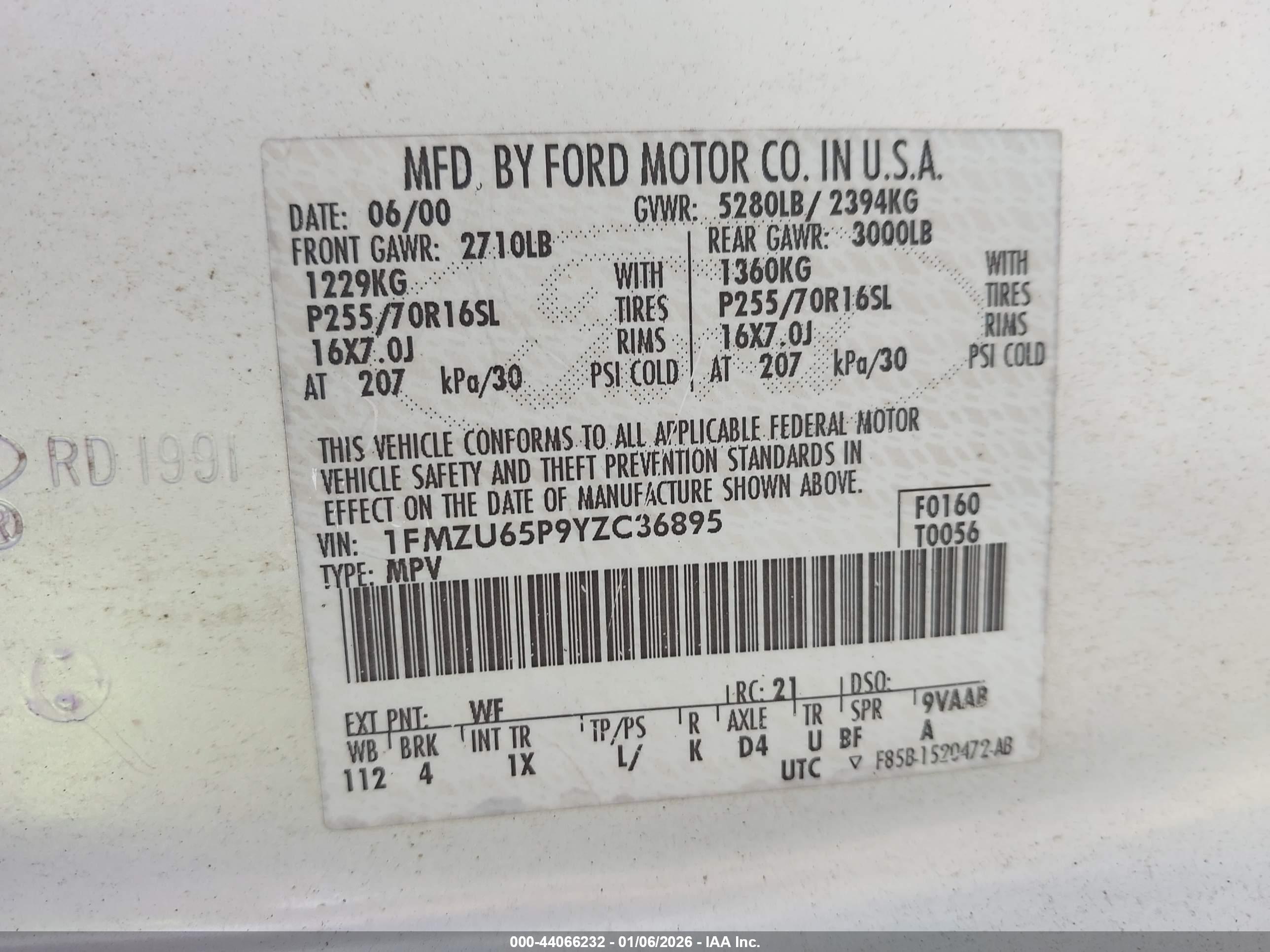 FORD EXPLORER image 9