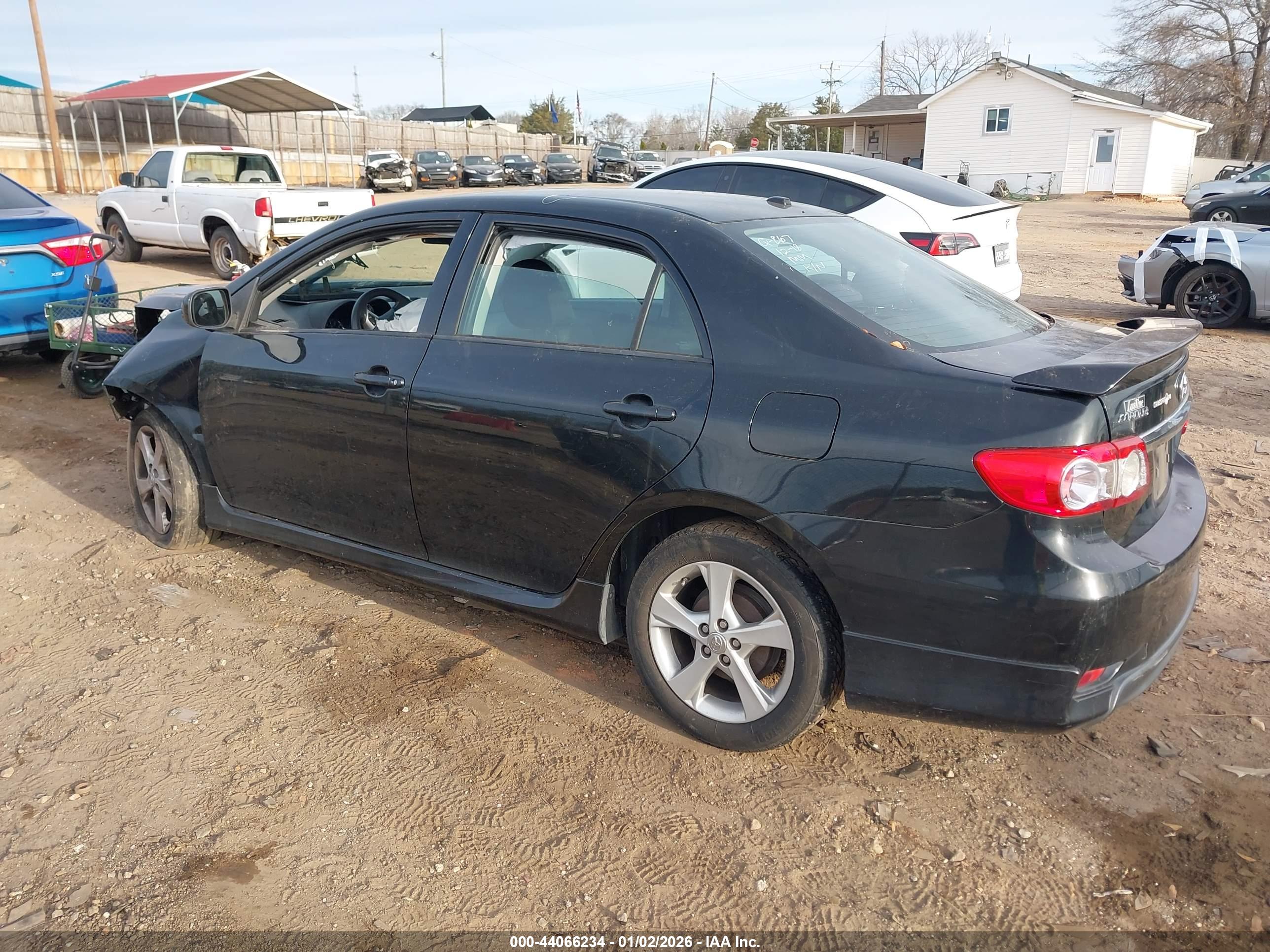 TOYOTA COROLLA image 3