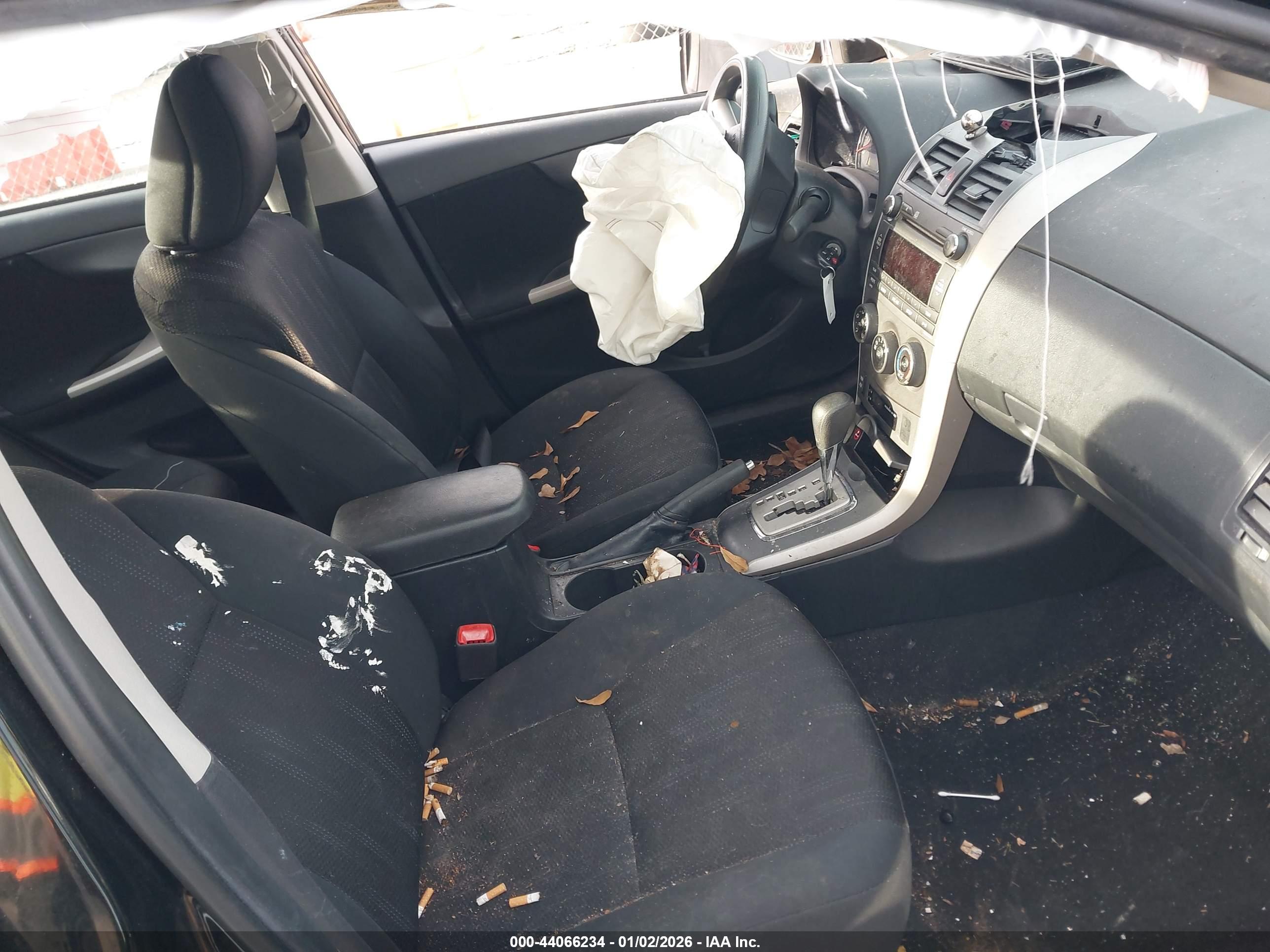 TOYOTA COROLLA image 5