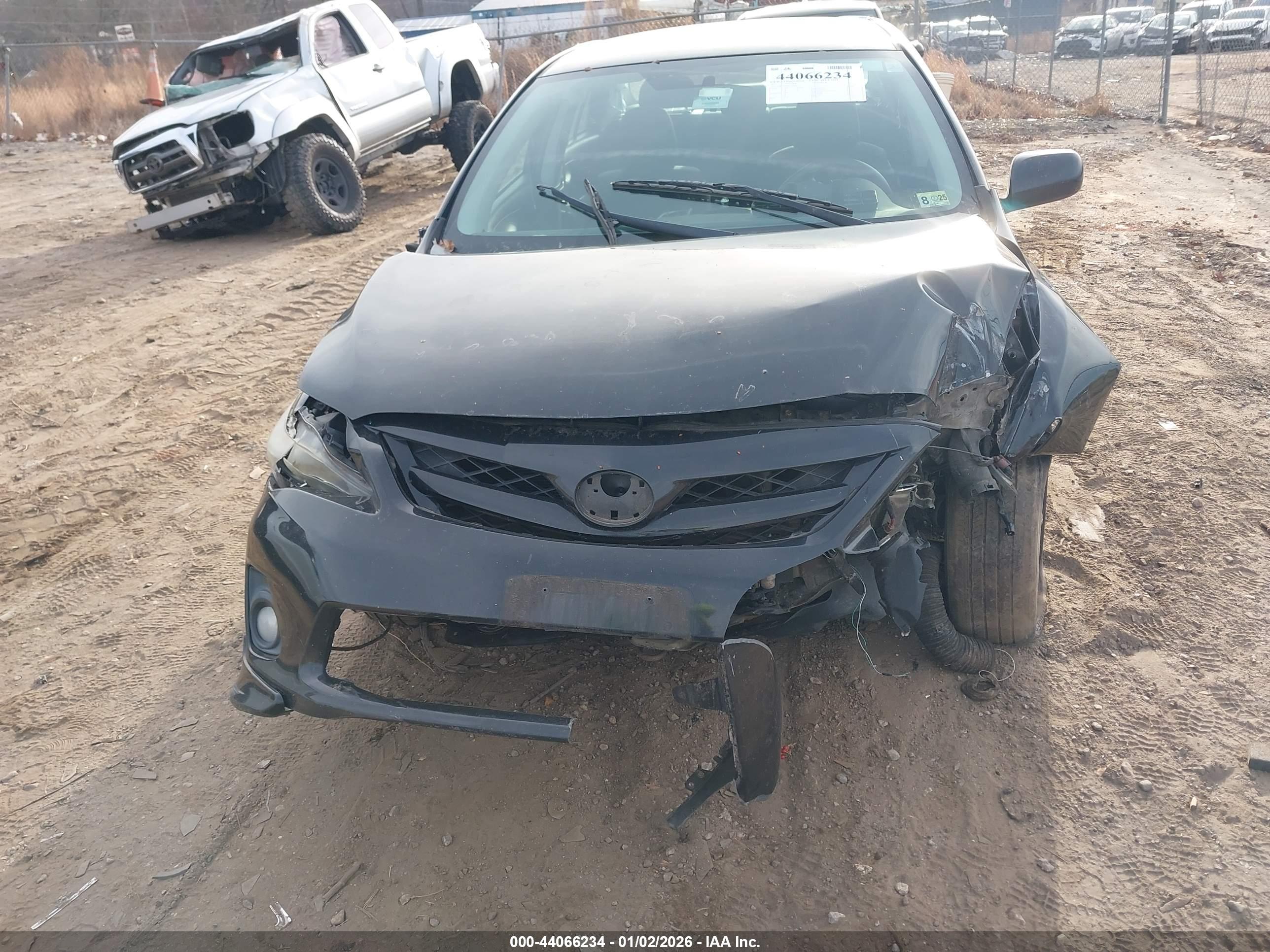 TOYOTA COROLLA image 6