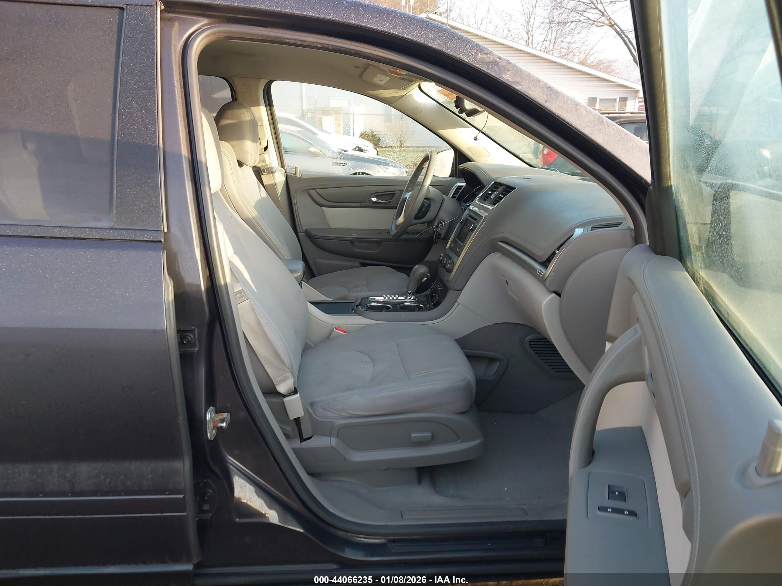 GMC ACADIA image 5
