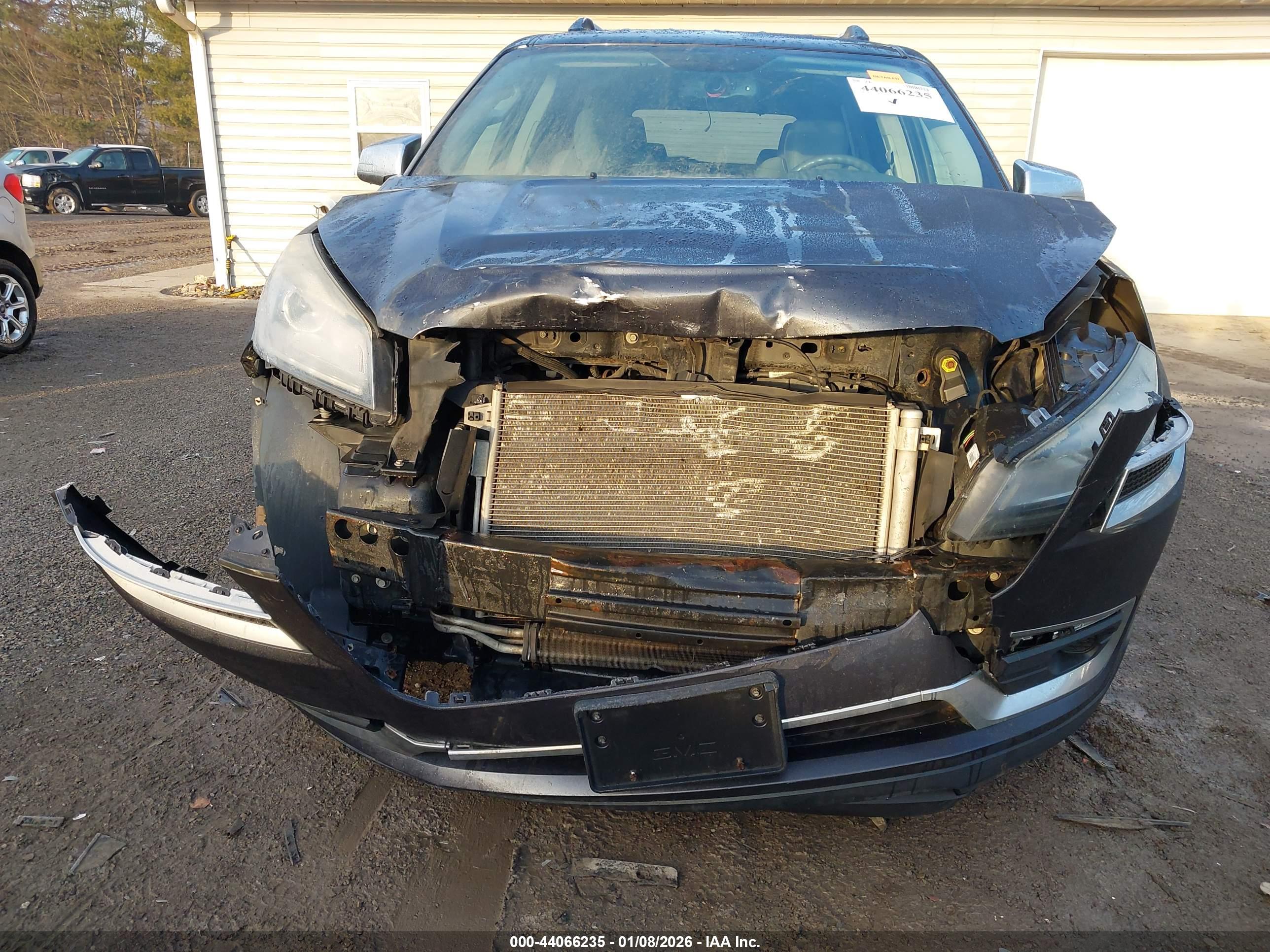 GMC ACADIA image 6