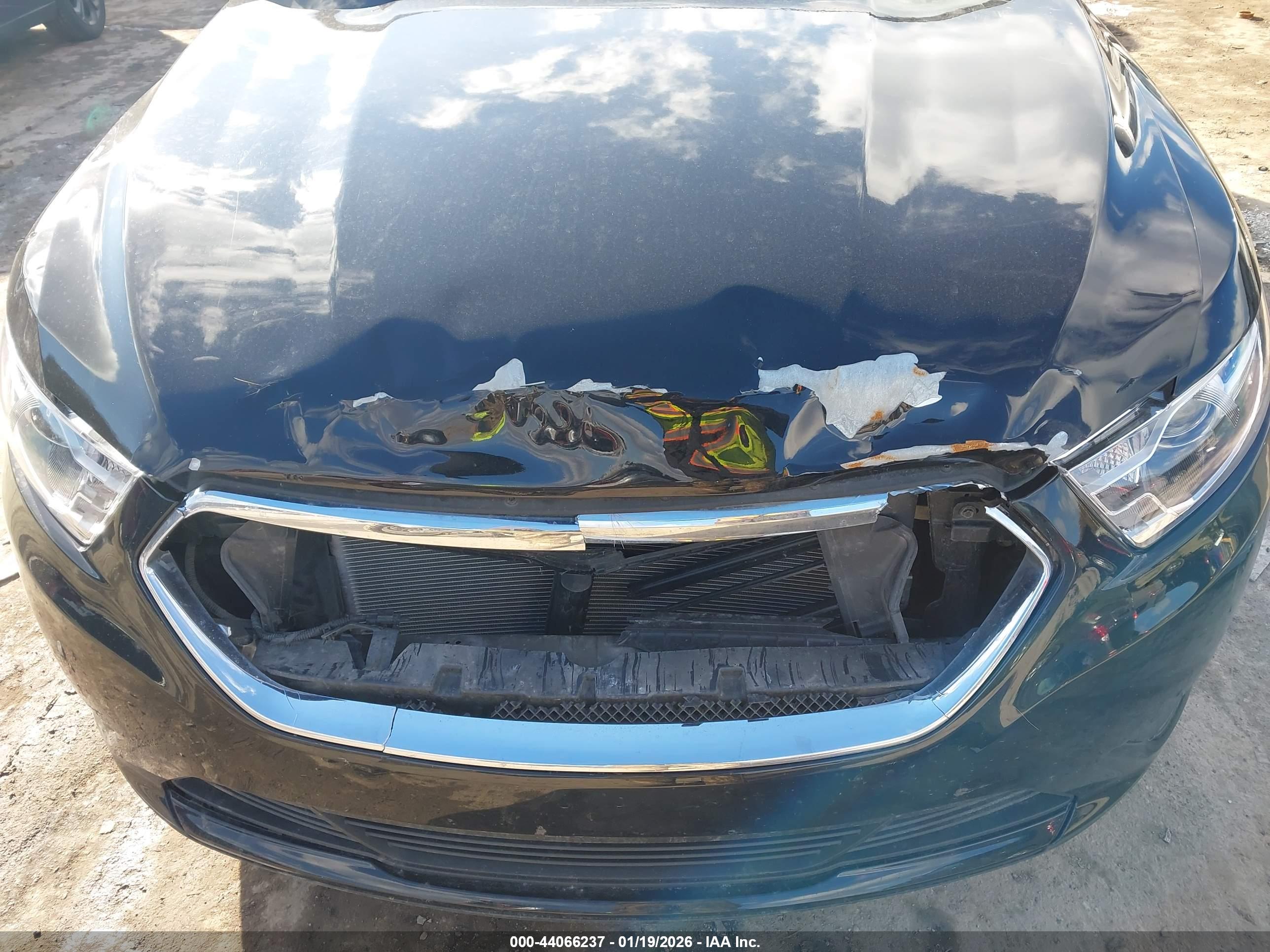 FORD TAURUS image 6