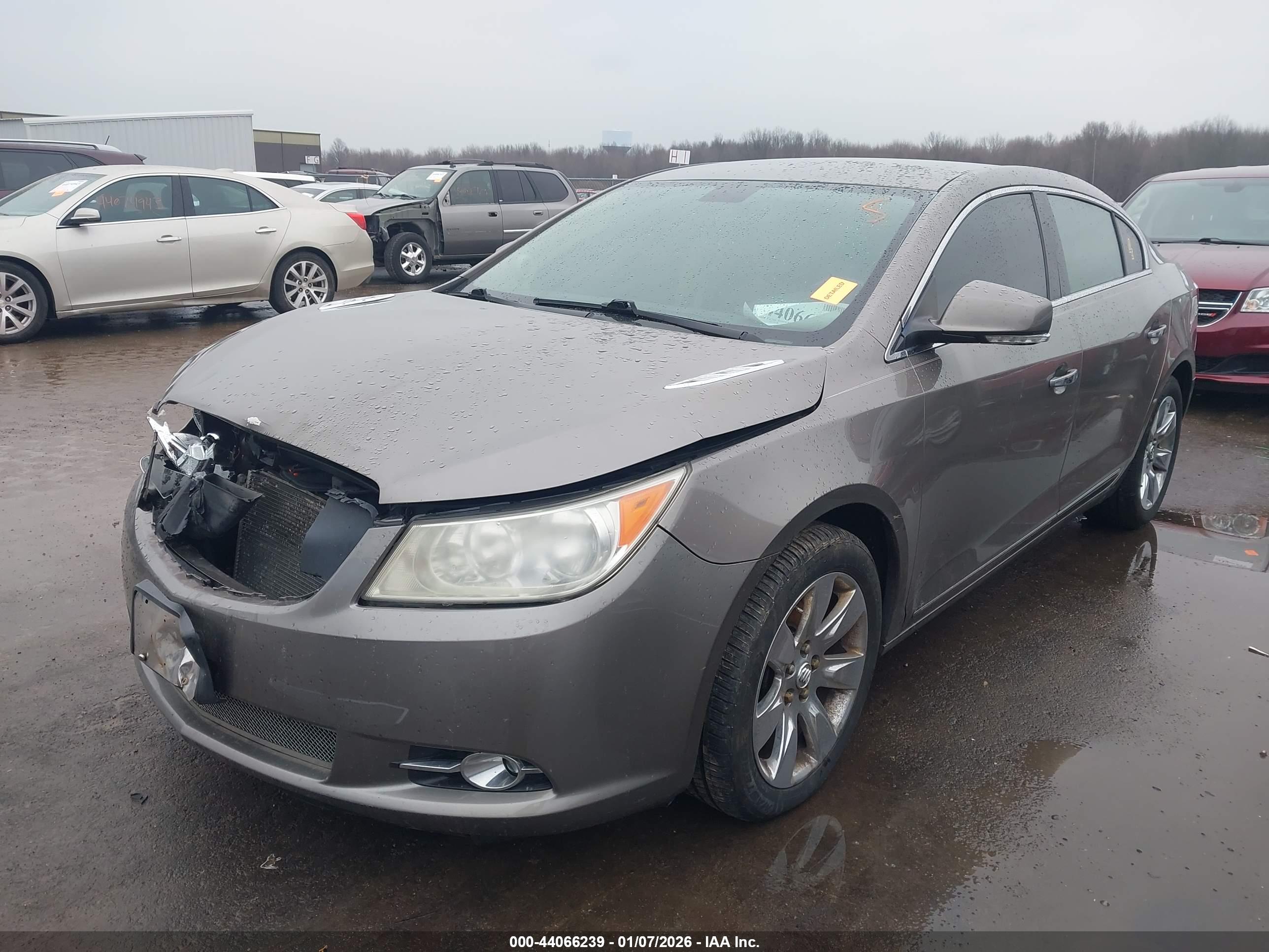 BUICK LACROSSE image 2