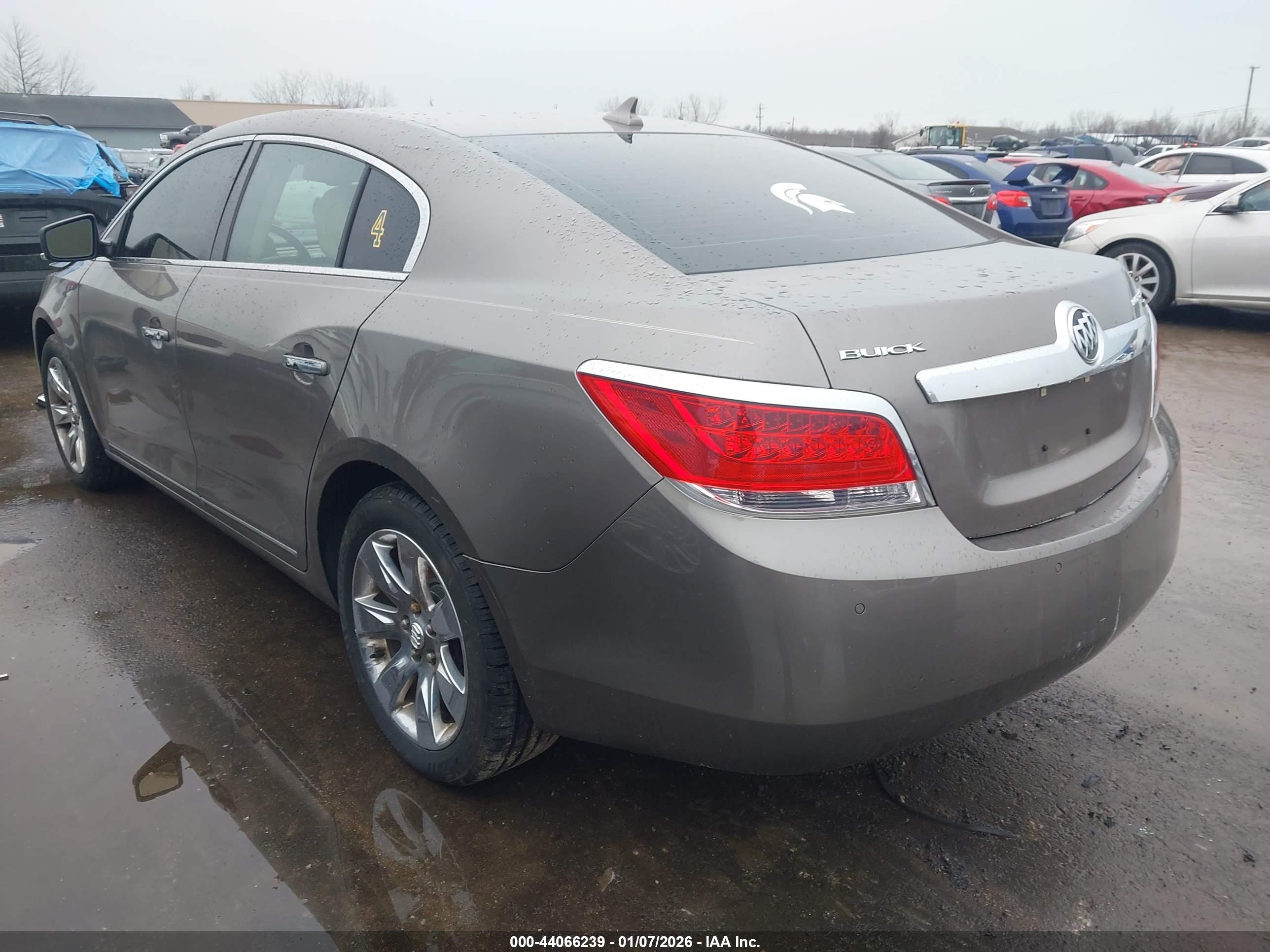 BUICK LACROSSE image 3