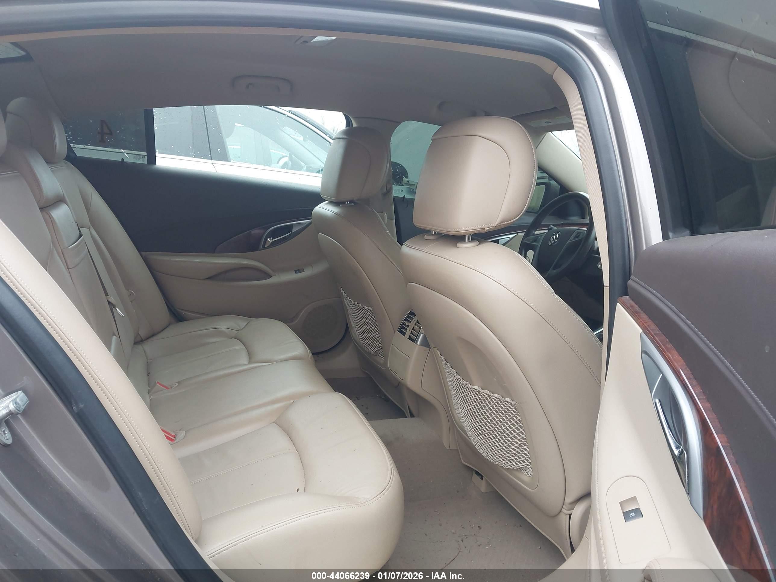 BUICK LACROSSE image 8