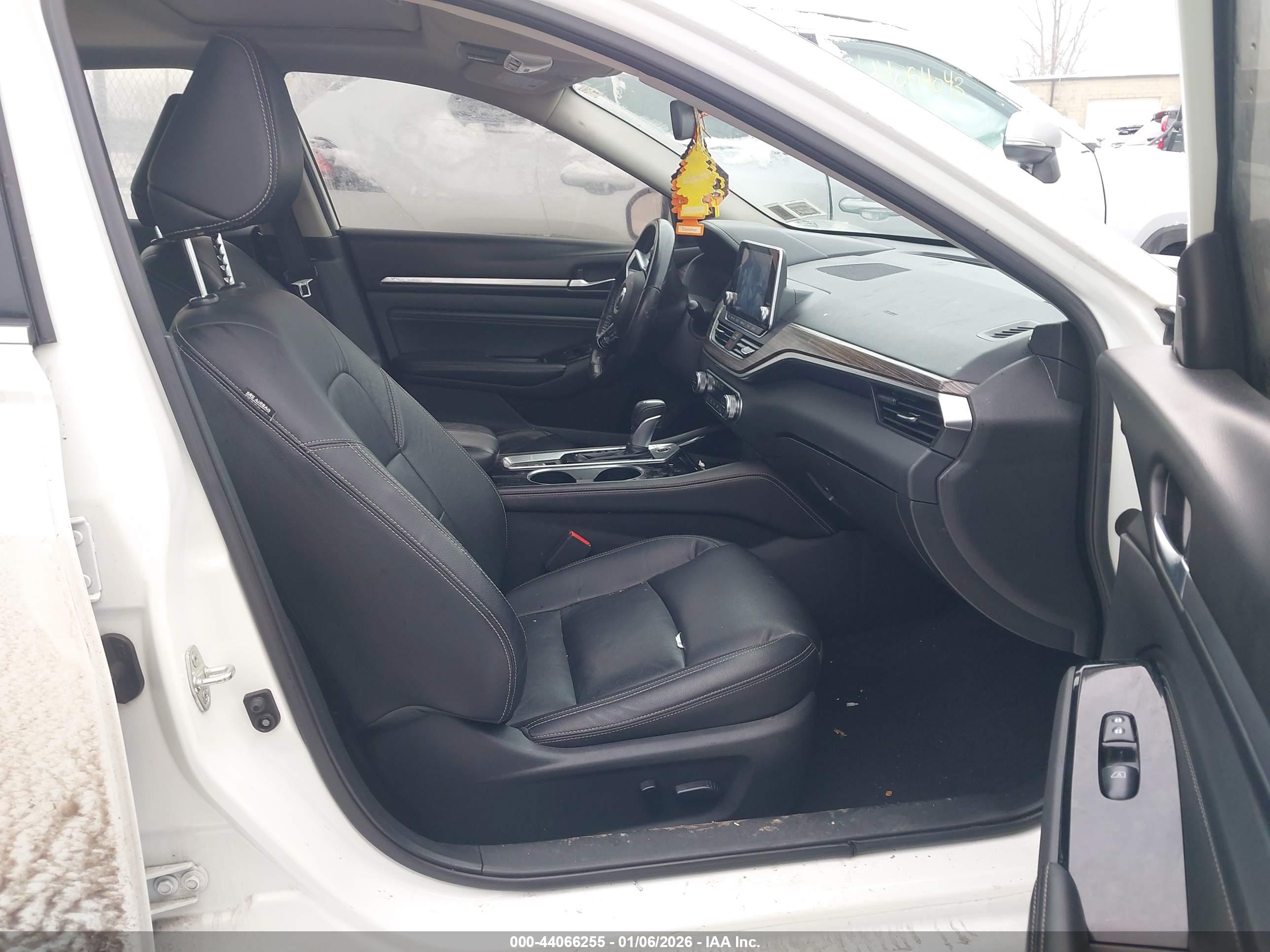 NISSAN ALTIMA image 5