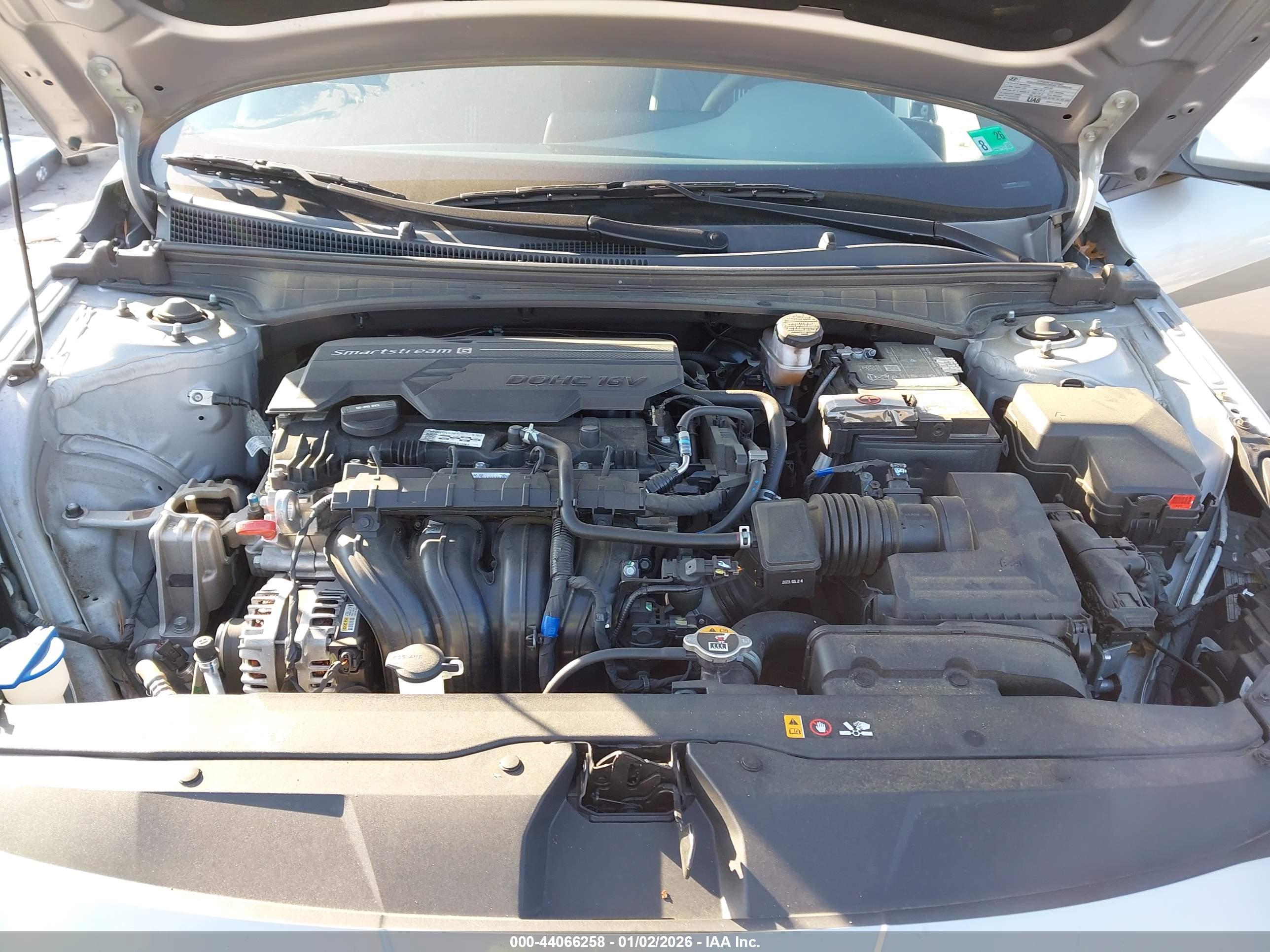 HYUNDAI ELANTRA image 10