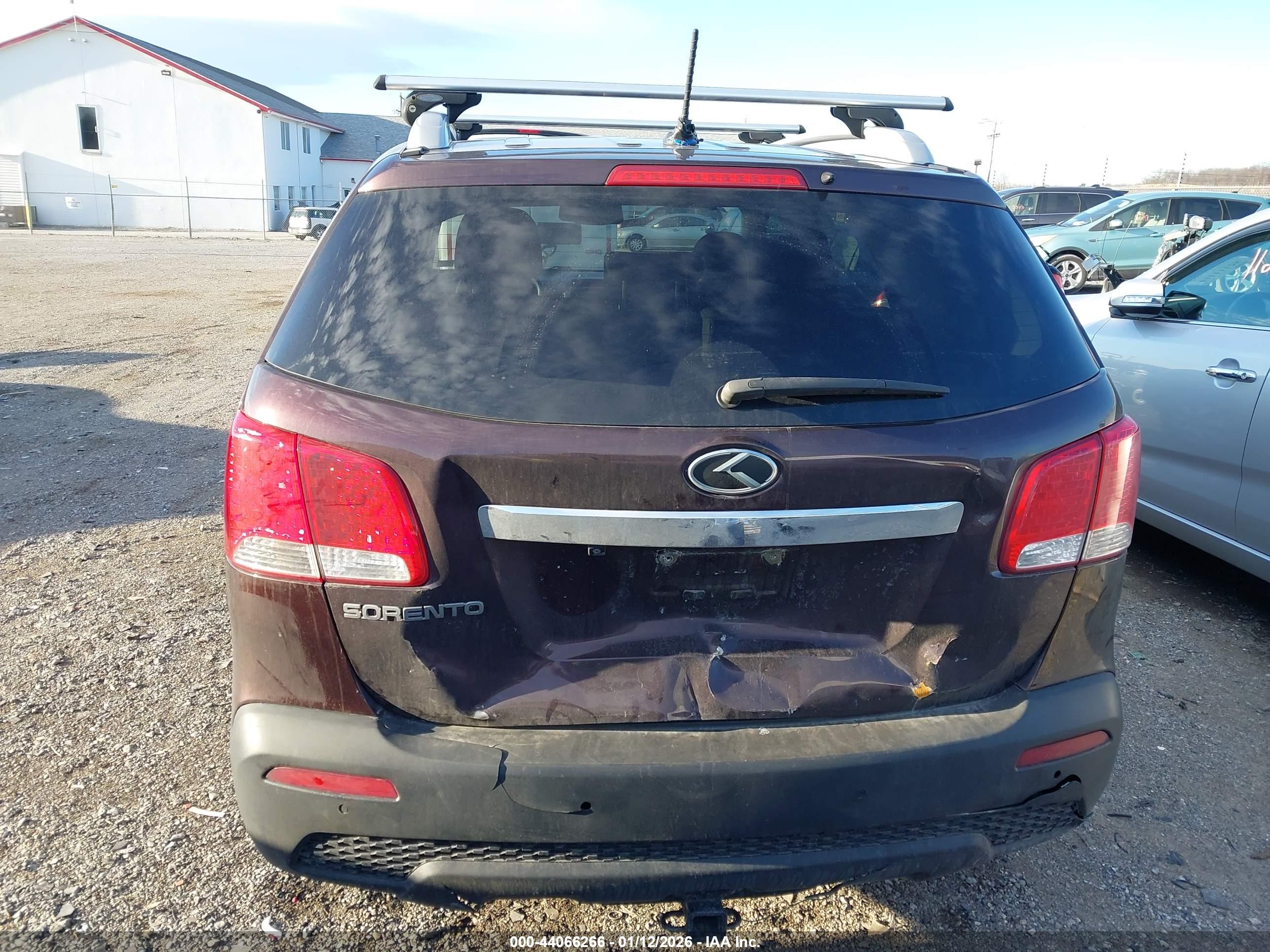 KIA SORENTO image 6