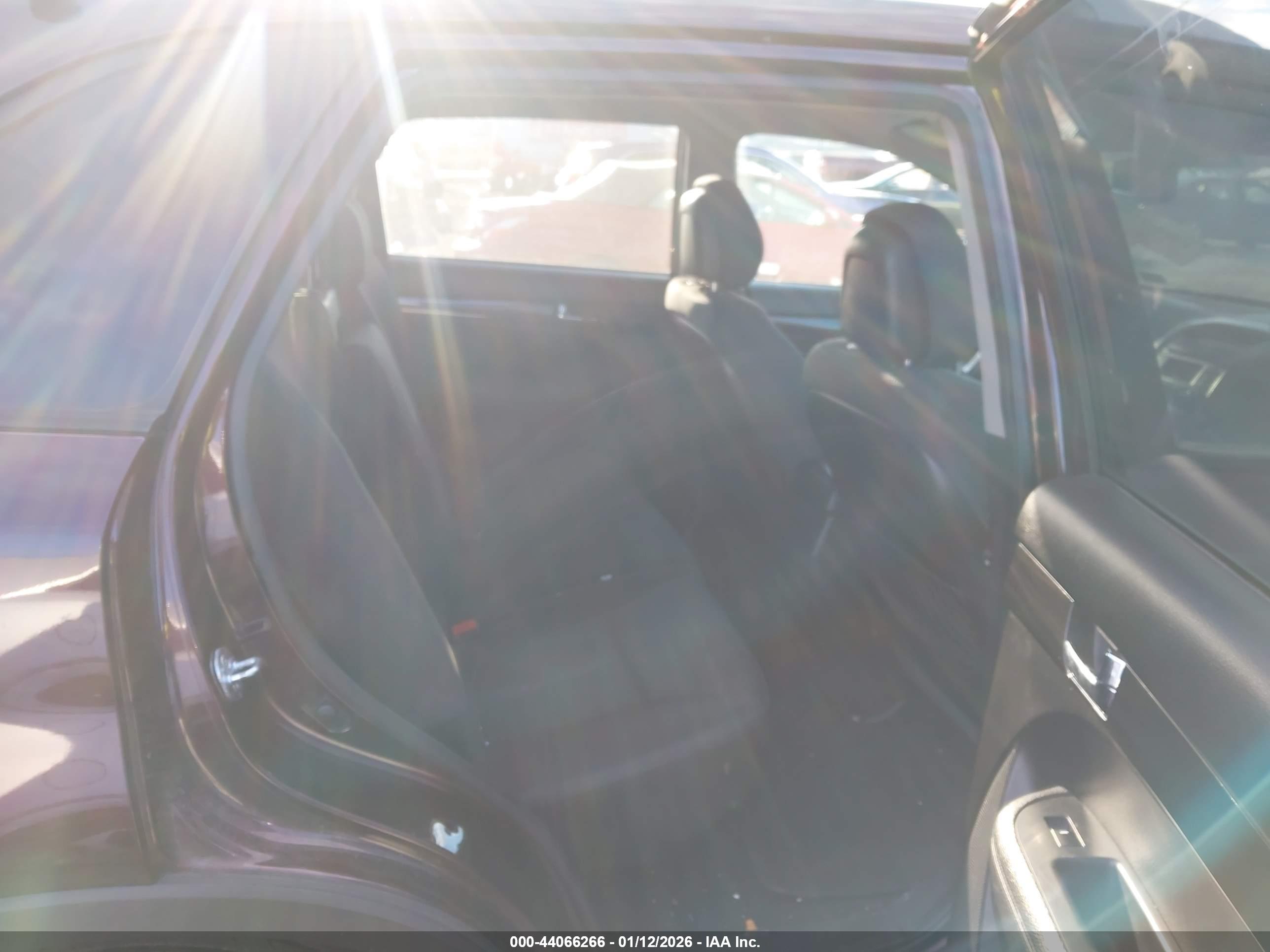 KIA SORENTO image 8