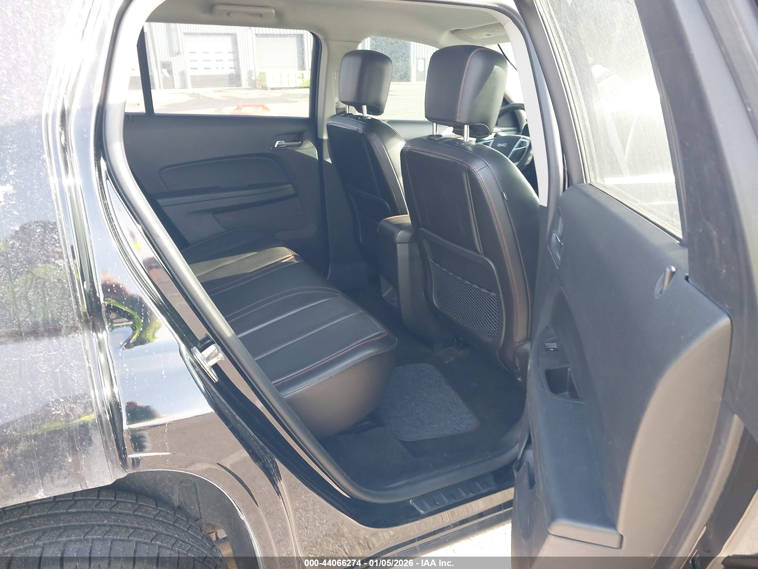 GMC TERRAIN image 8