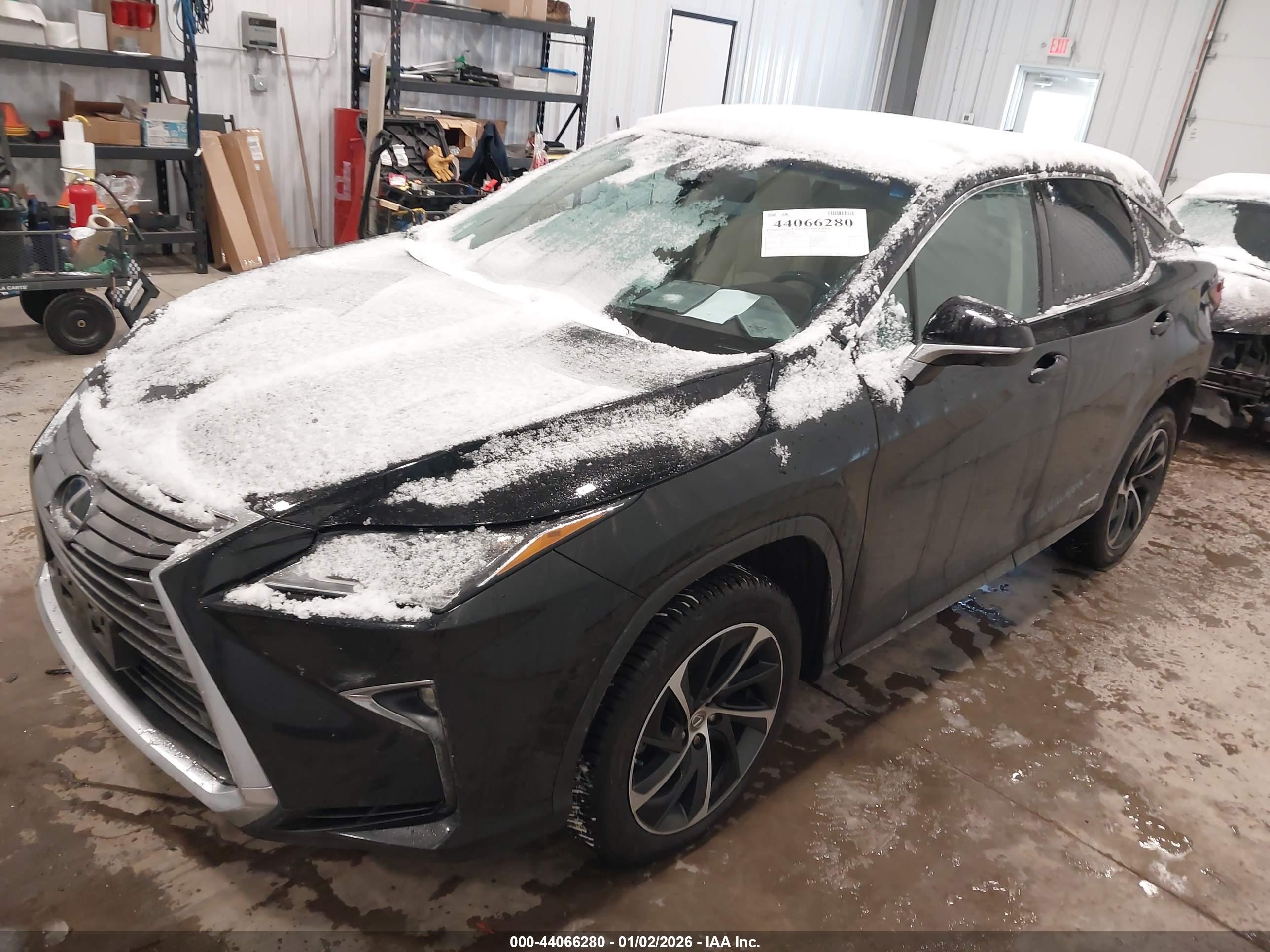 LEXUS RX image 2