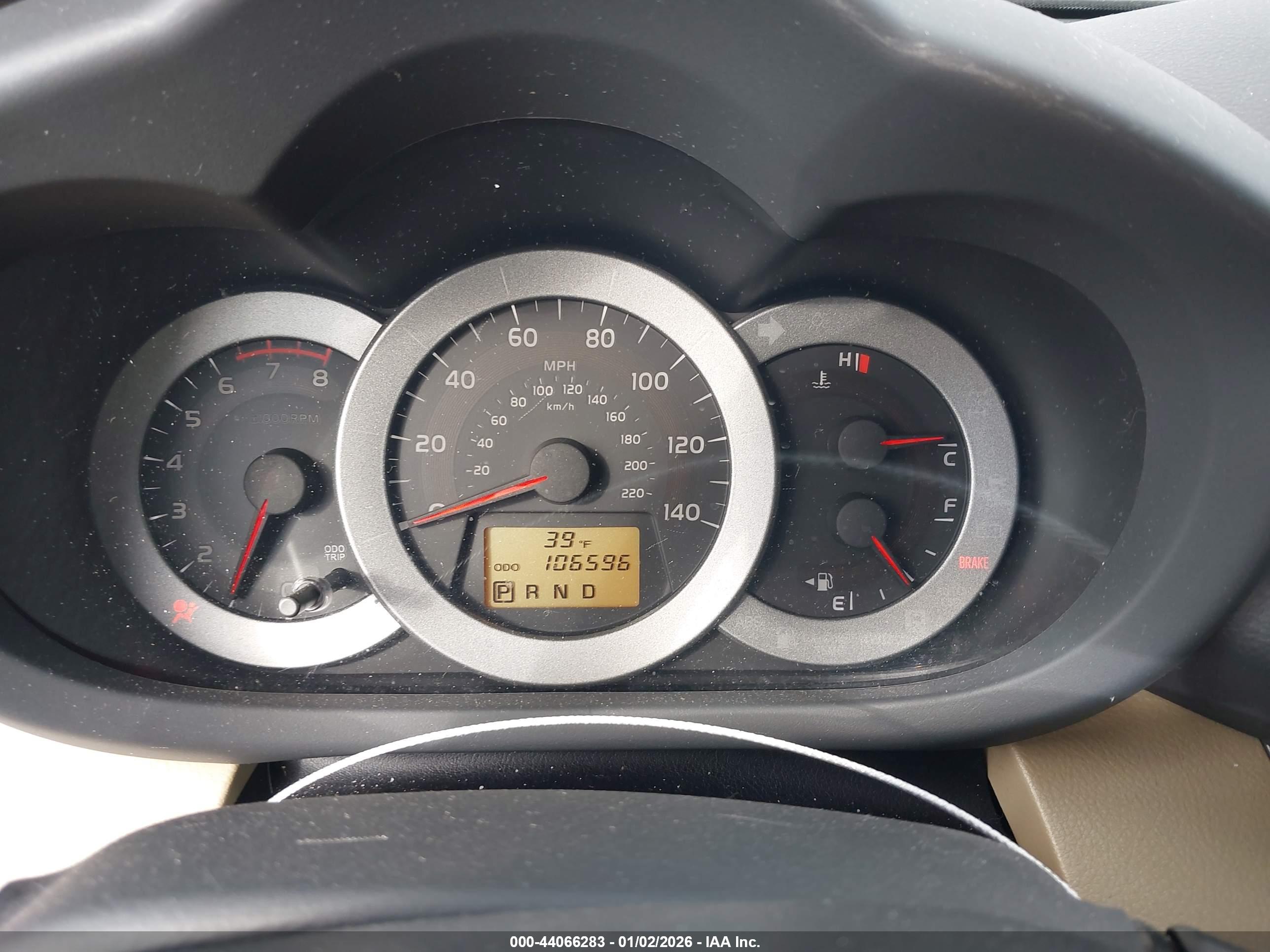 TOYOTA RAV4 image 7