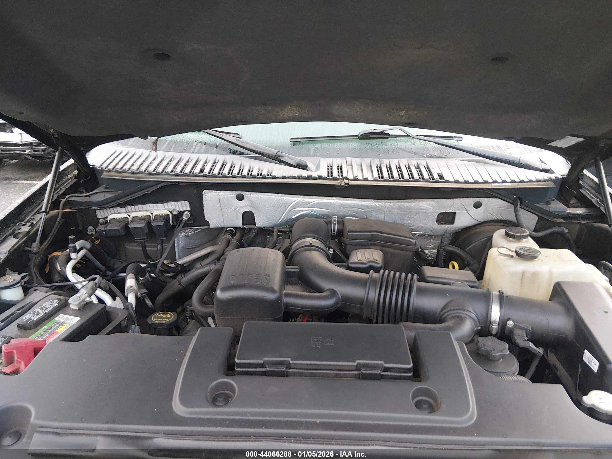 FORD EXPEDITION image 10