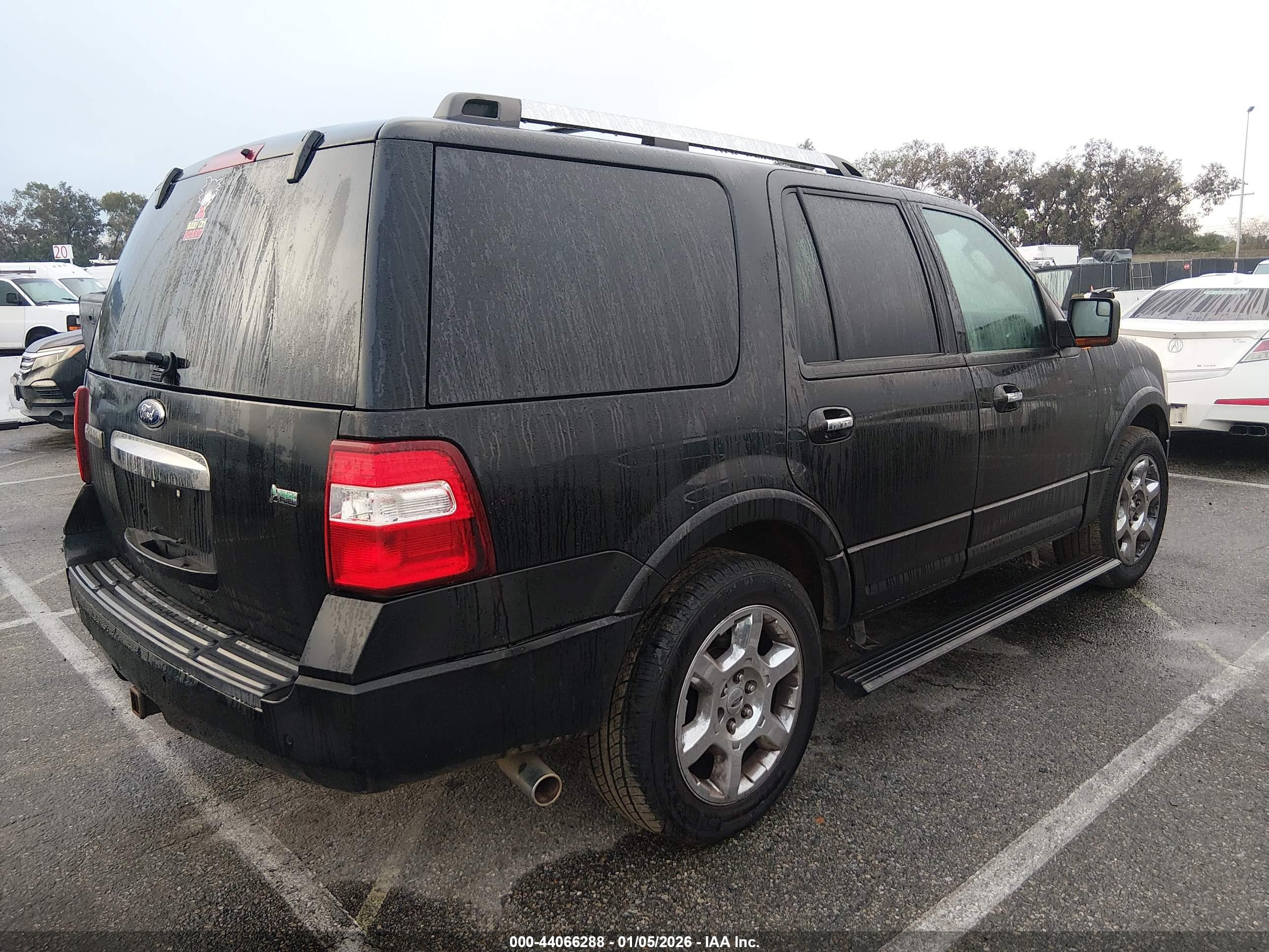 FORD EXPEDITION image 4
