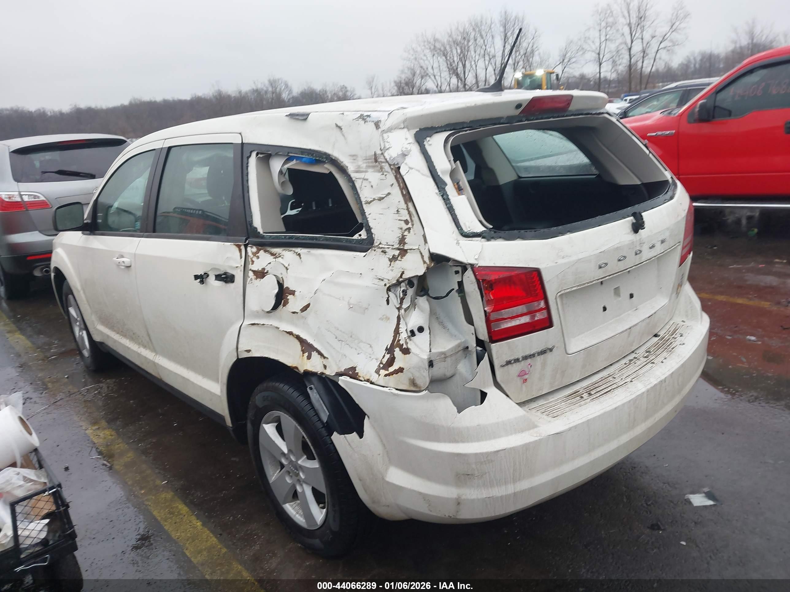 DODGE JOURNEY image 3