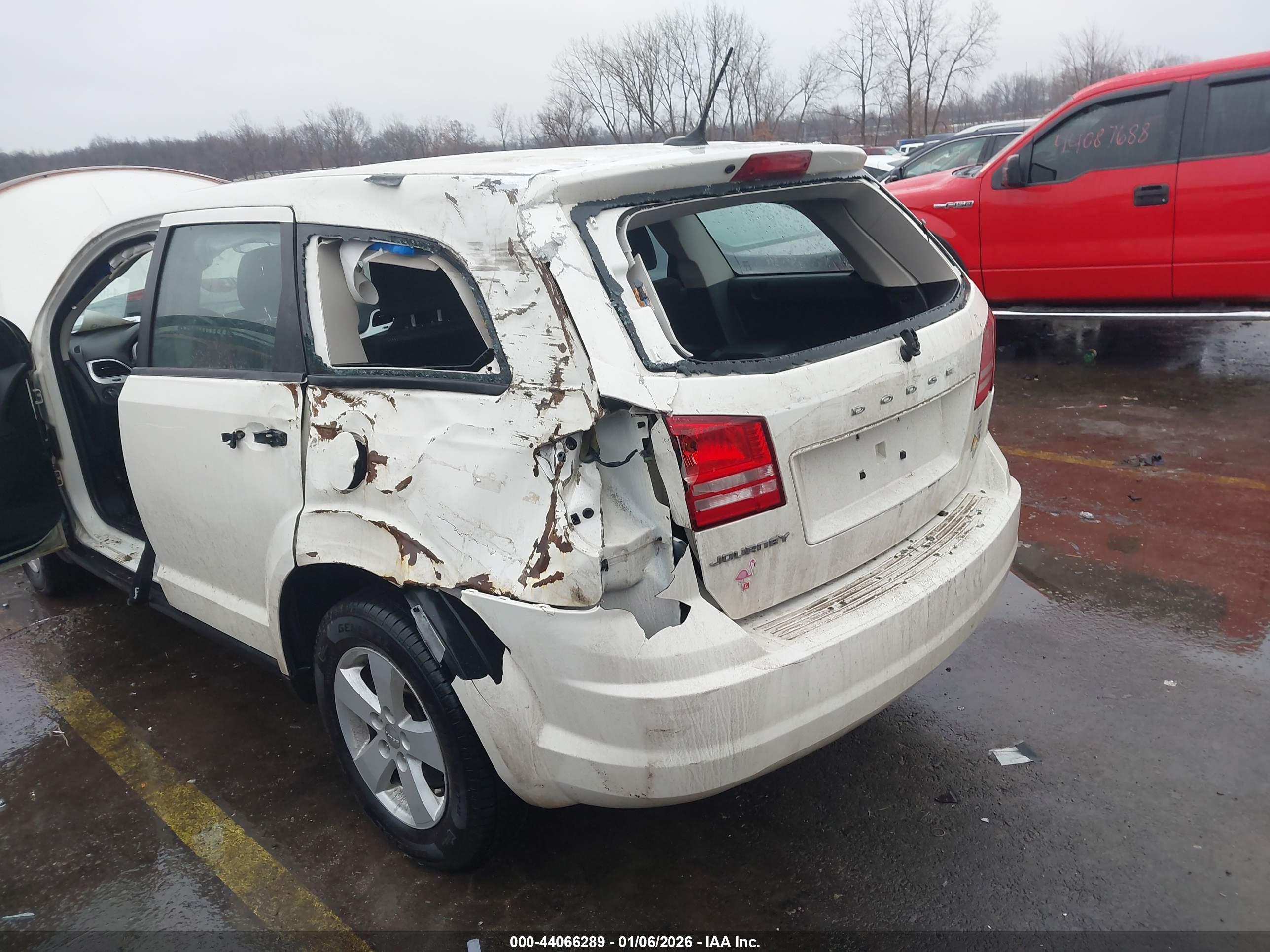 DODGE JOURNEY image 6